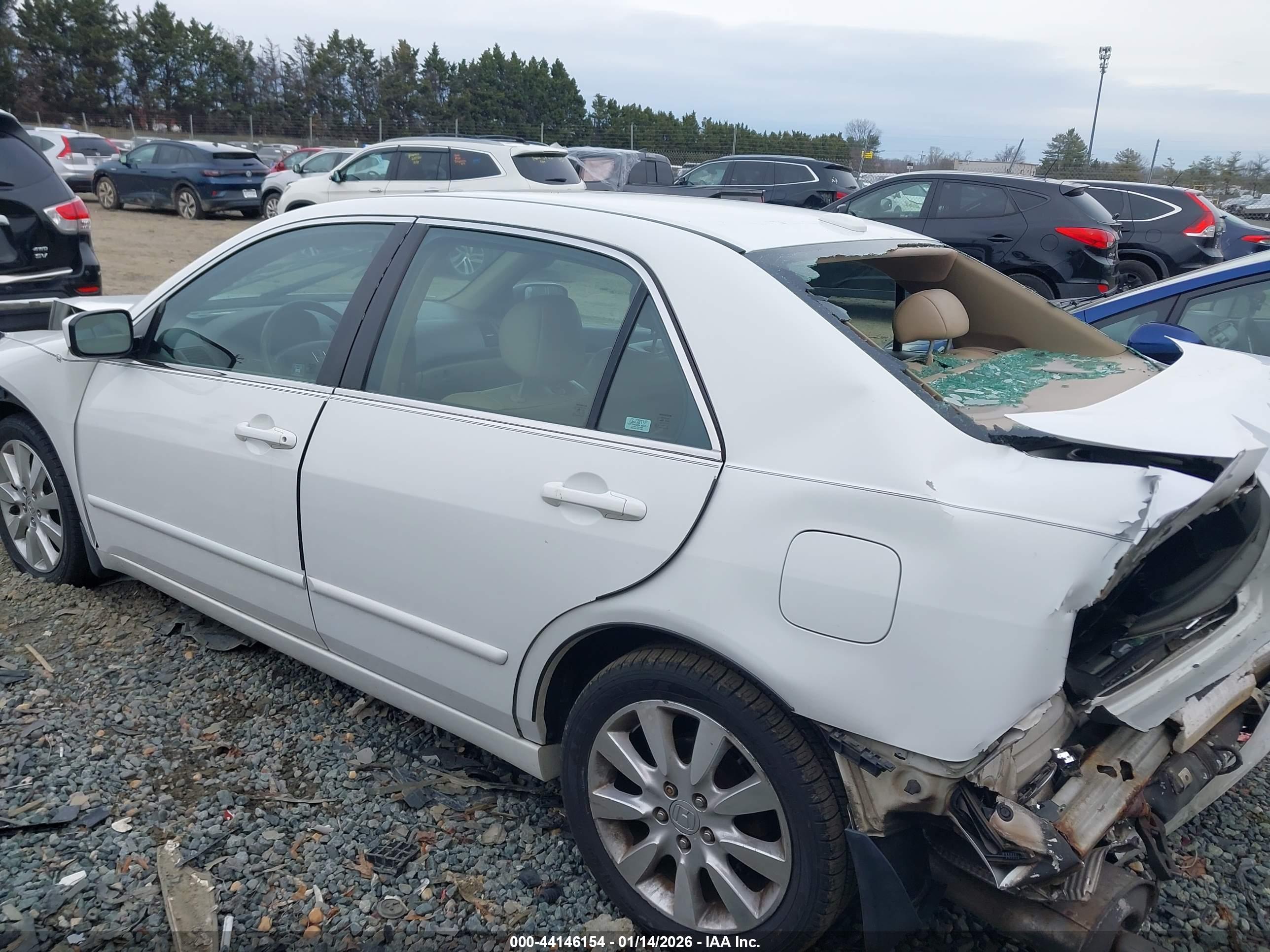 HONDA ACCORD image 3