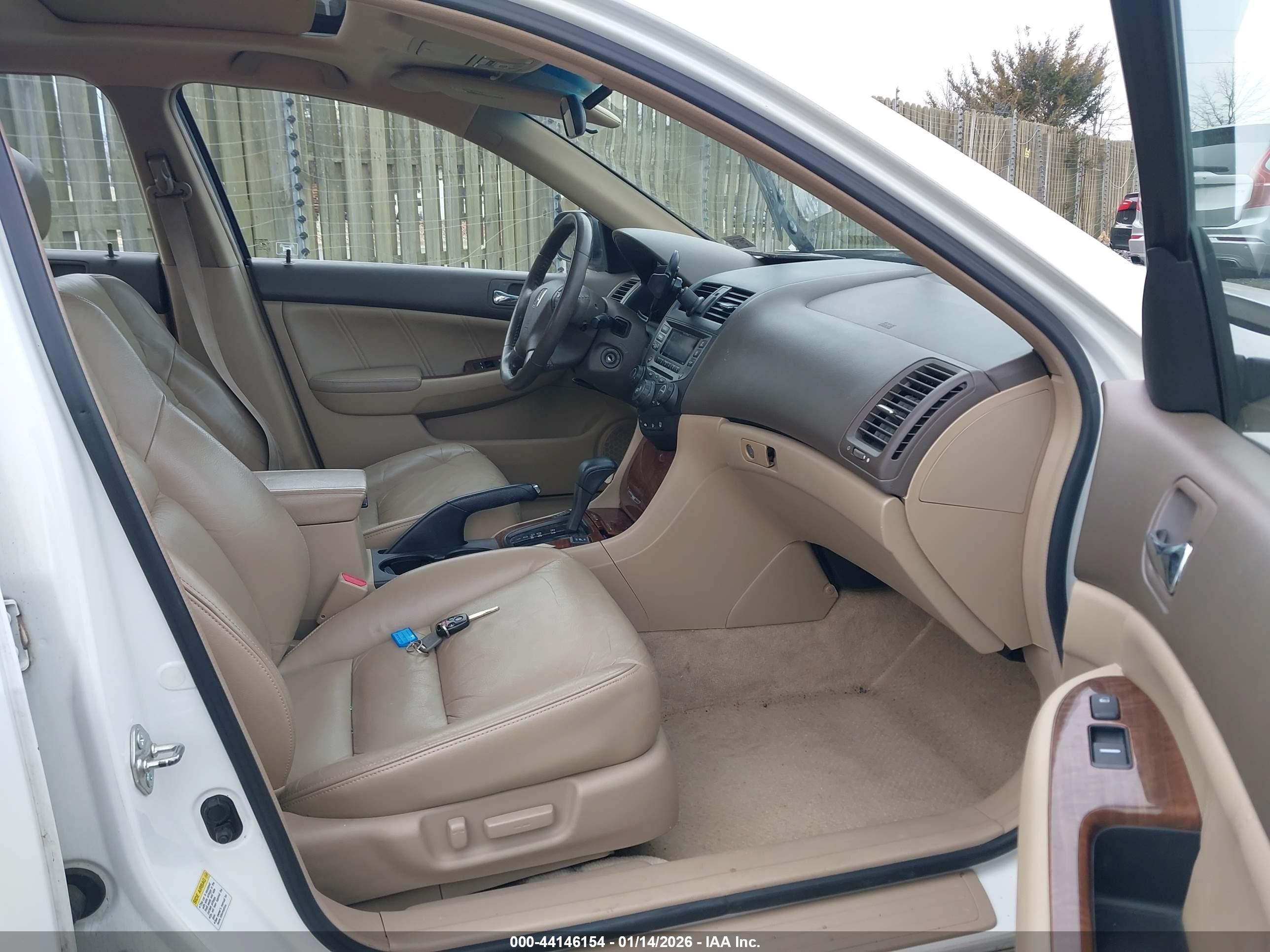 HONDA ACCORD image 5