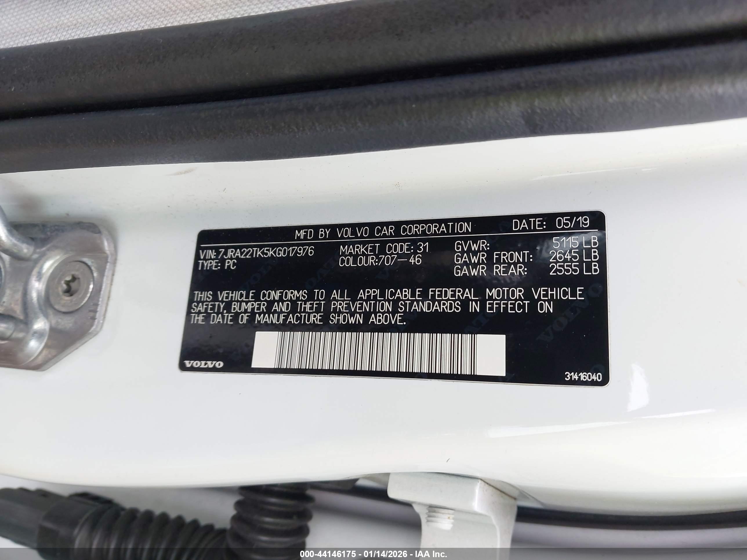 VOLVO S60 image 9