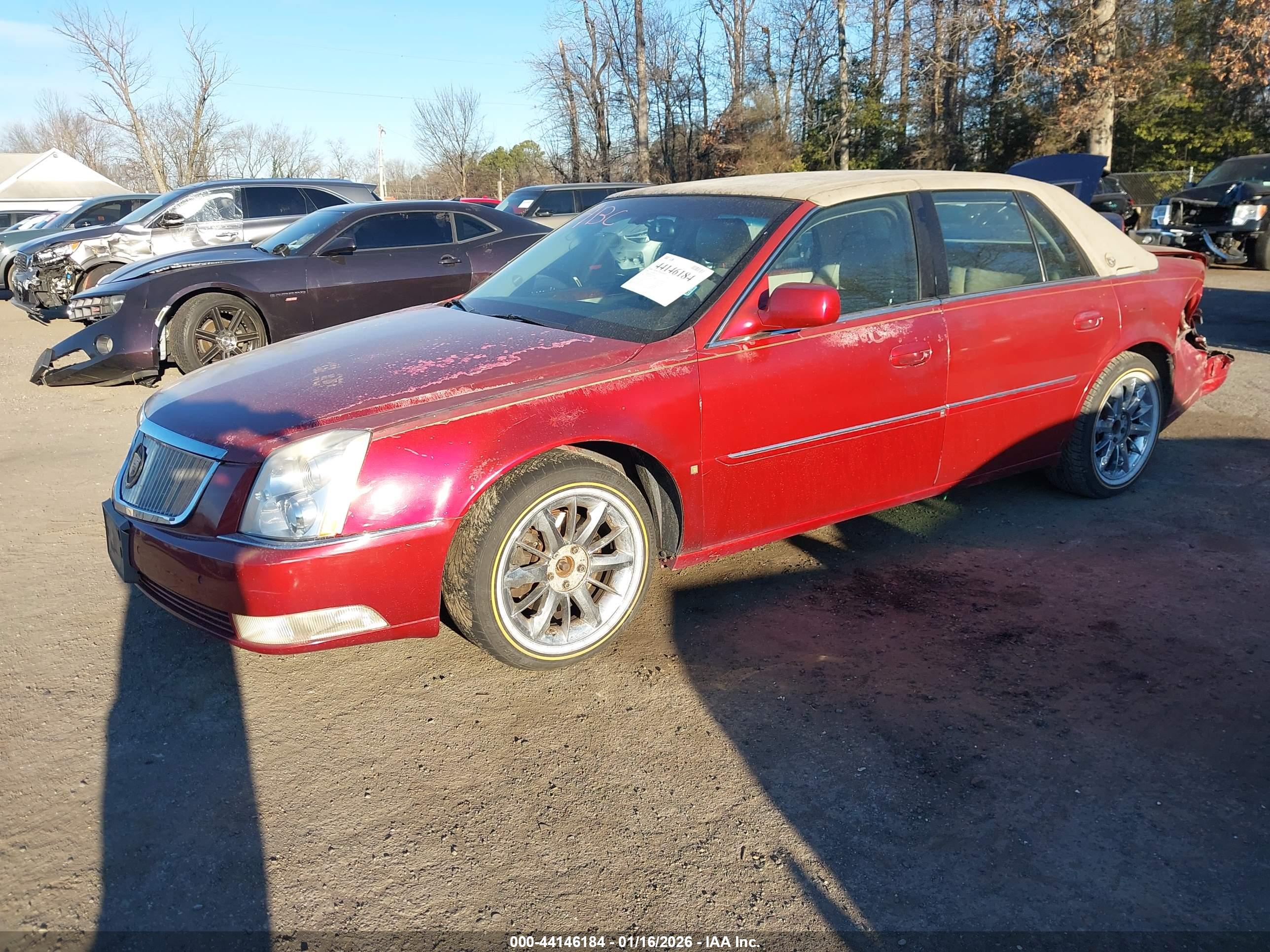 CADILLAC DTS image 2