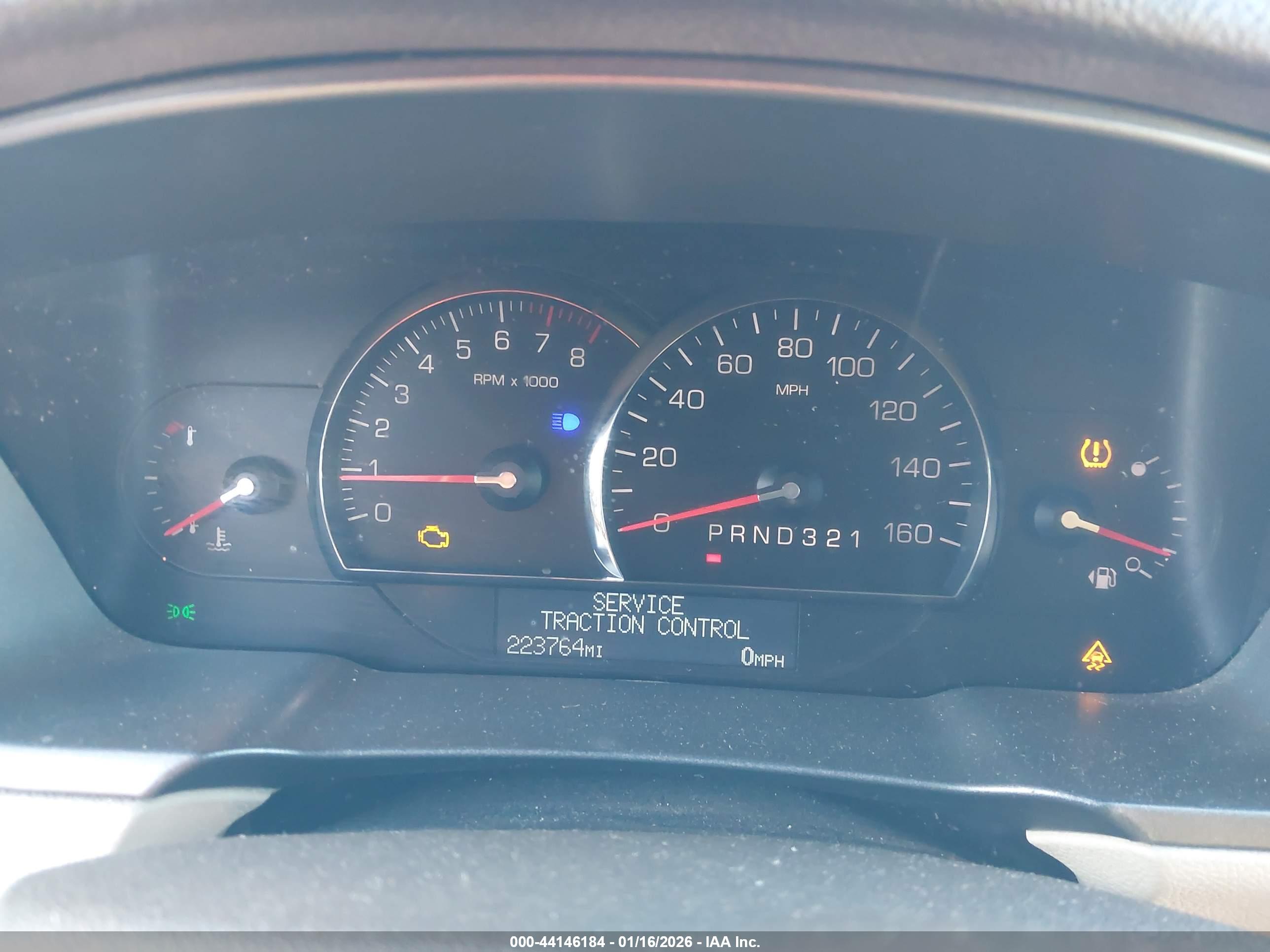 CADILLAC DTS image 7