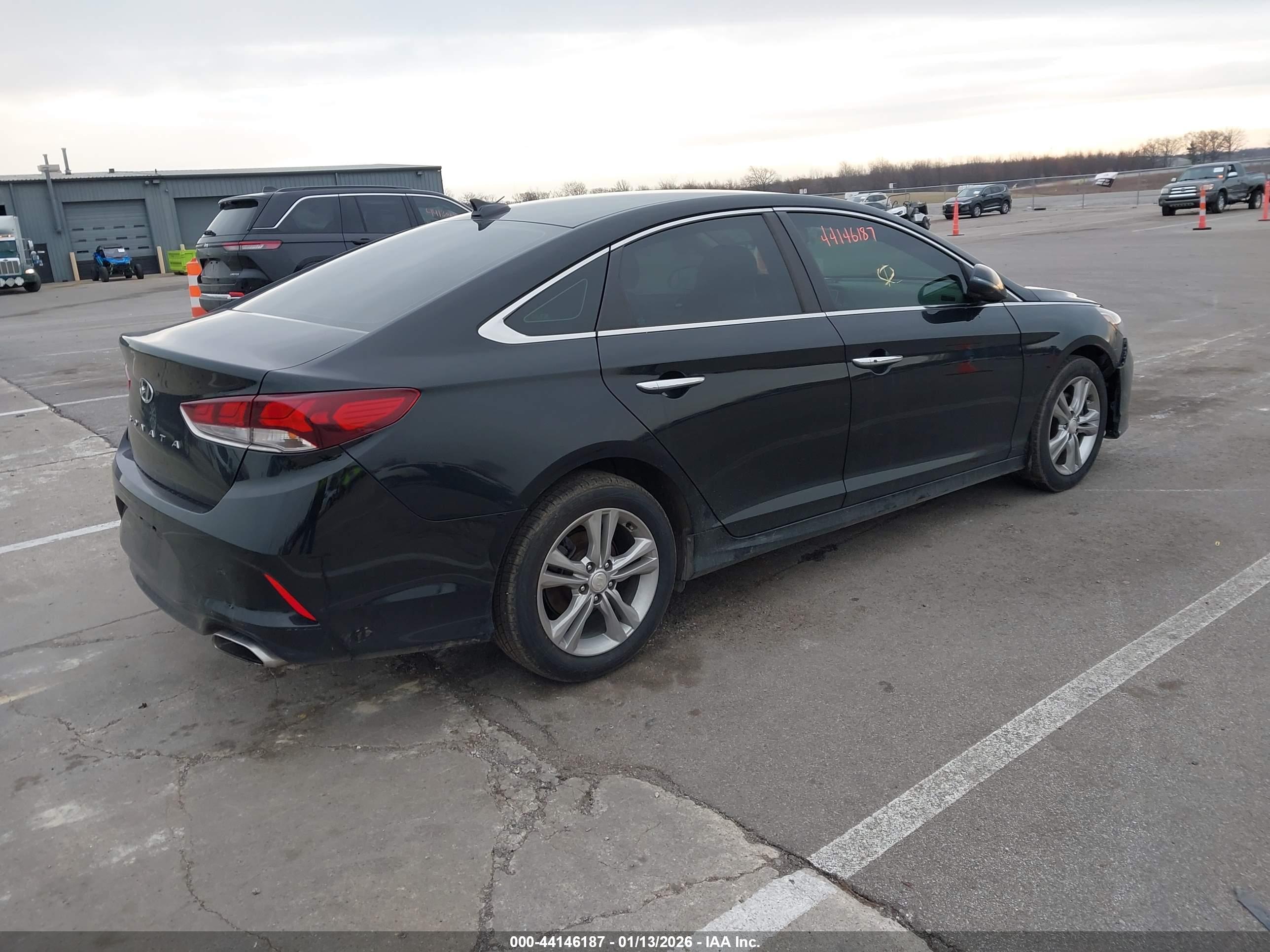 HYUNDAI SONATA image 4