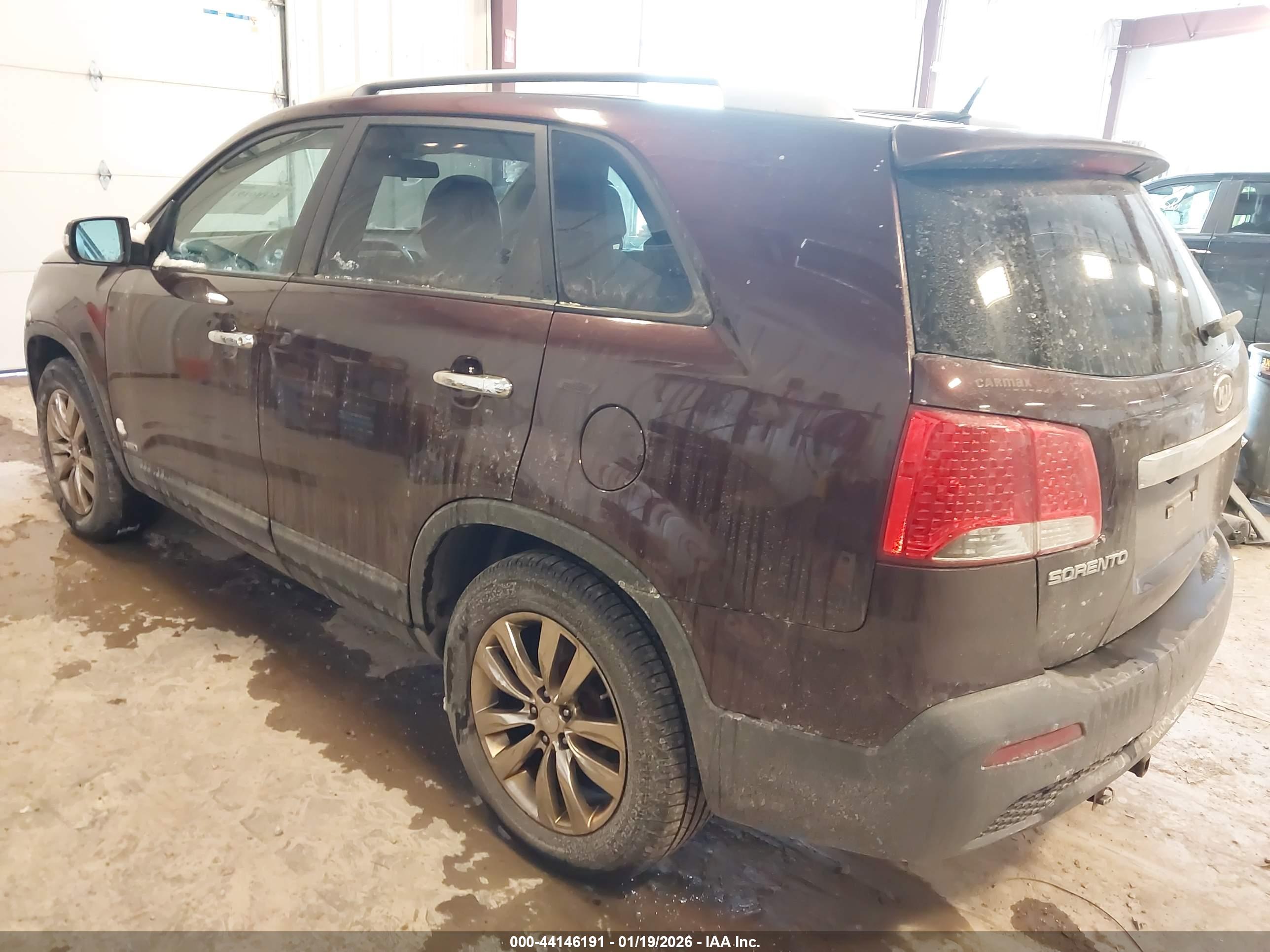 KIA SORENTO image 3