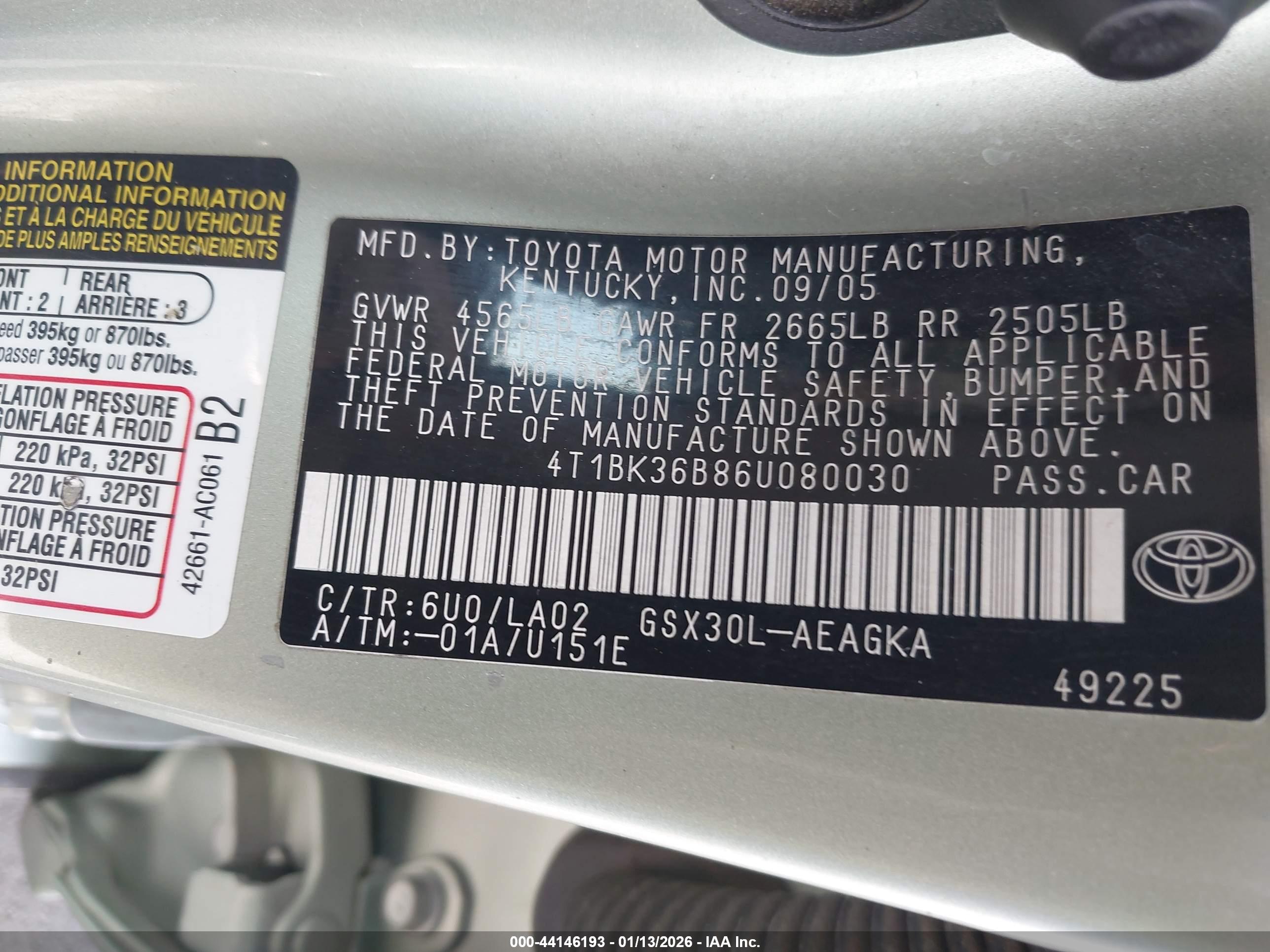 TOYOTA AVALON image 9