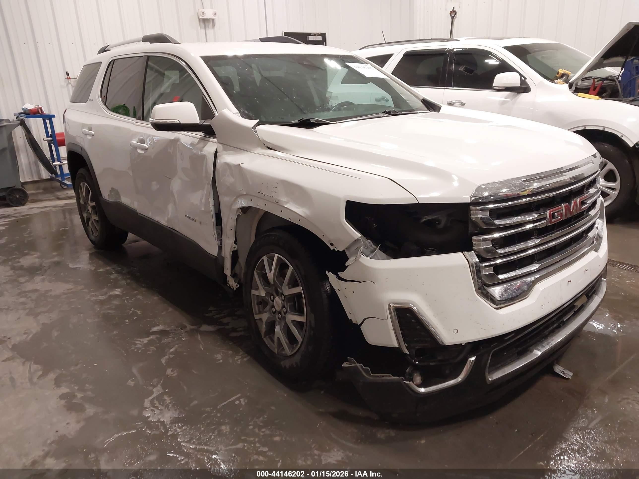 GMC ACADIA image 6