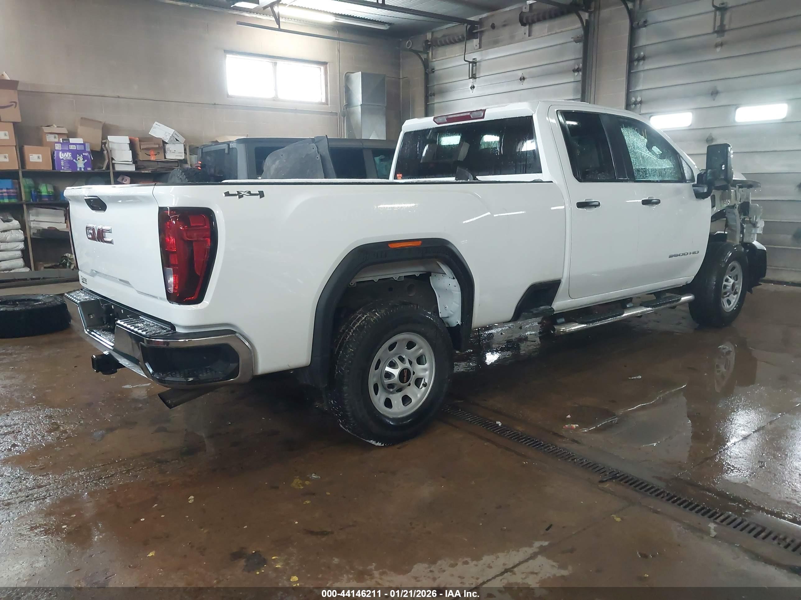 GMC SIERRA image 4