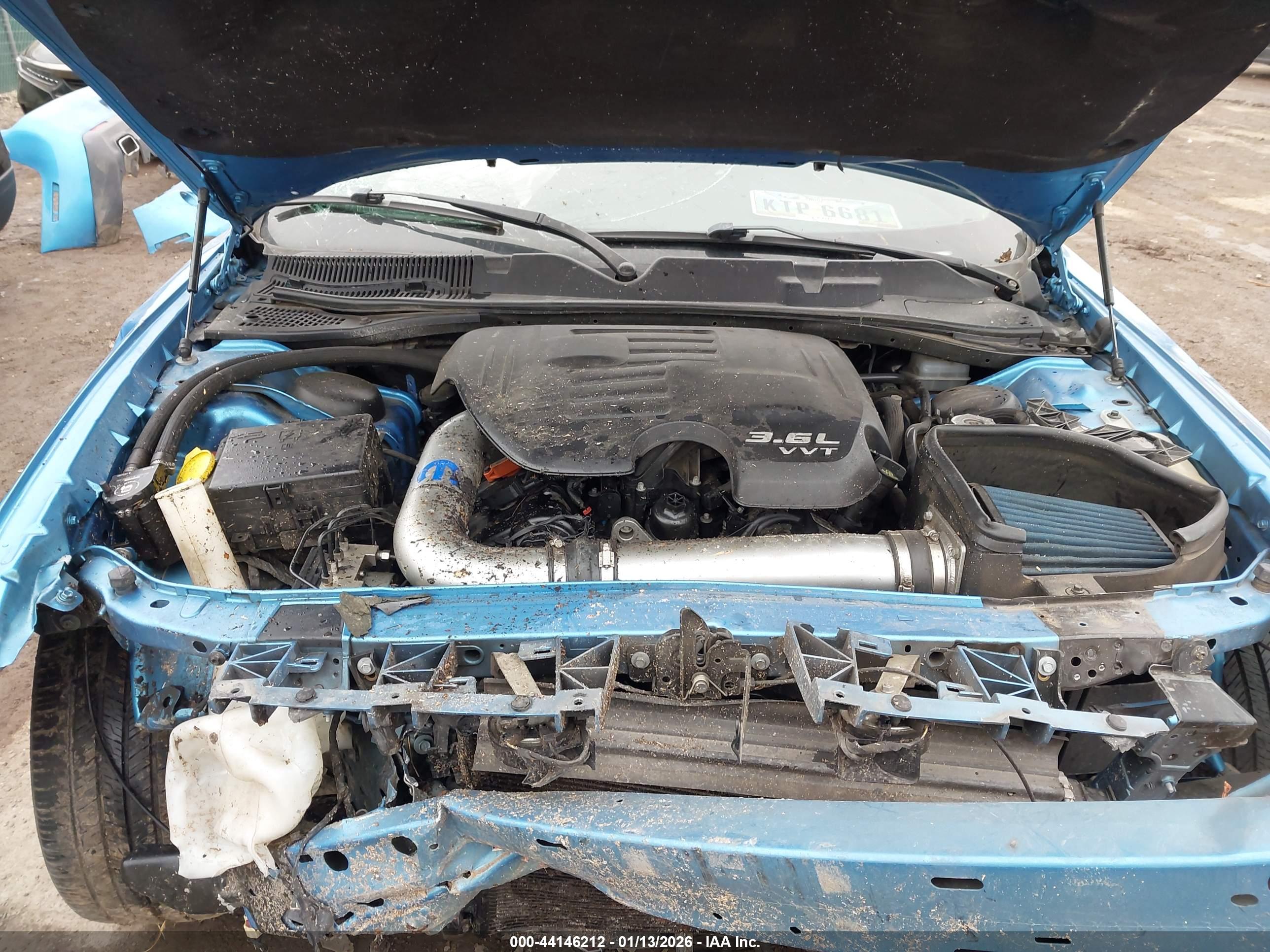 DODGE CHALLENGER image 10
