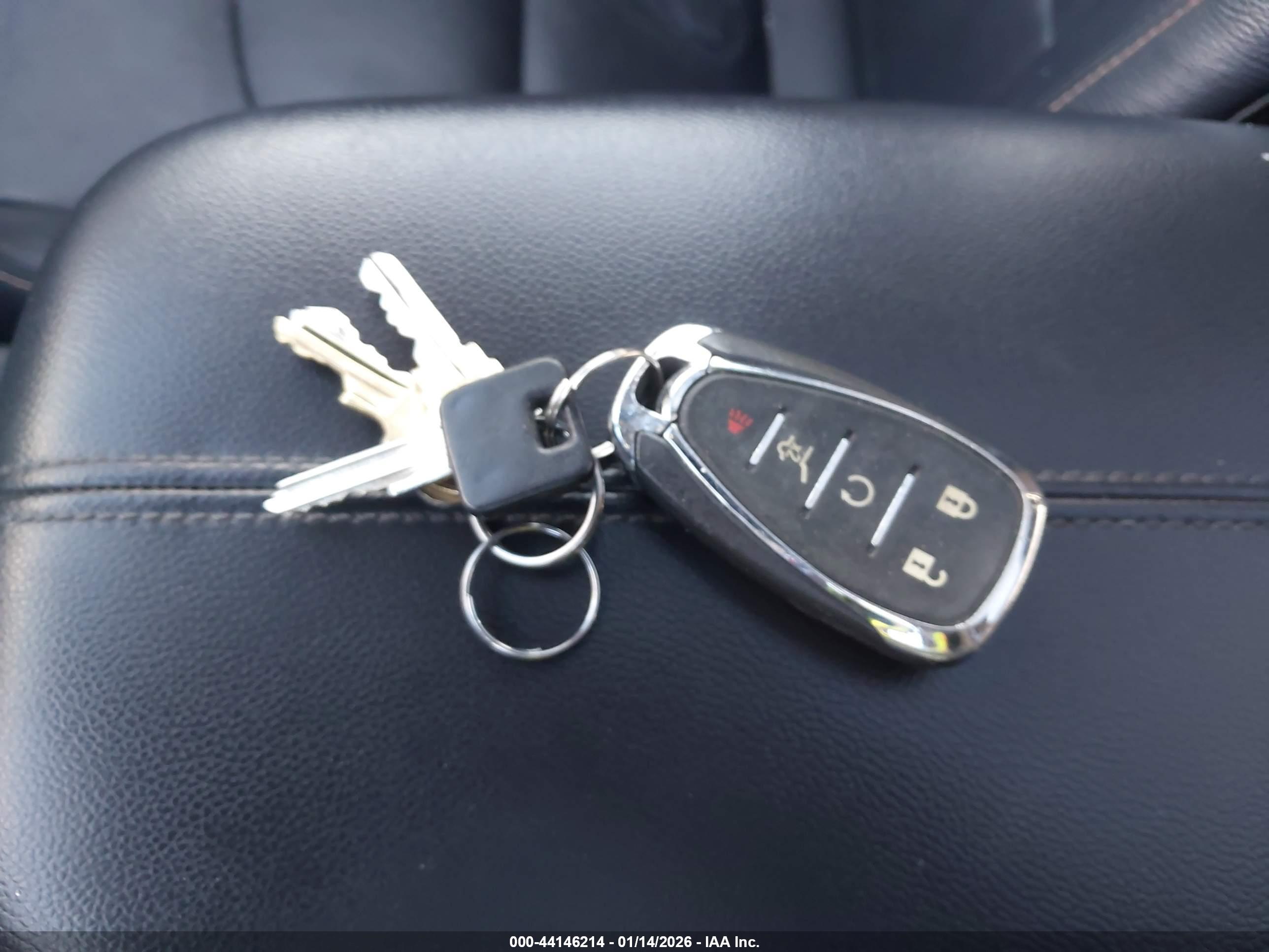 CHEVROLET EQUINOX image 11