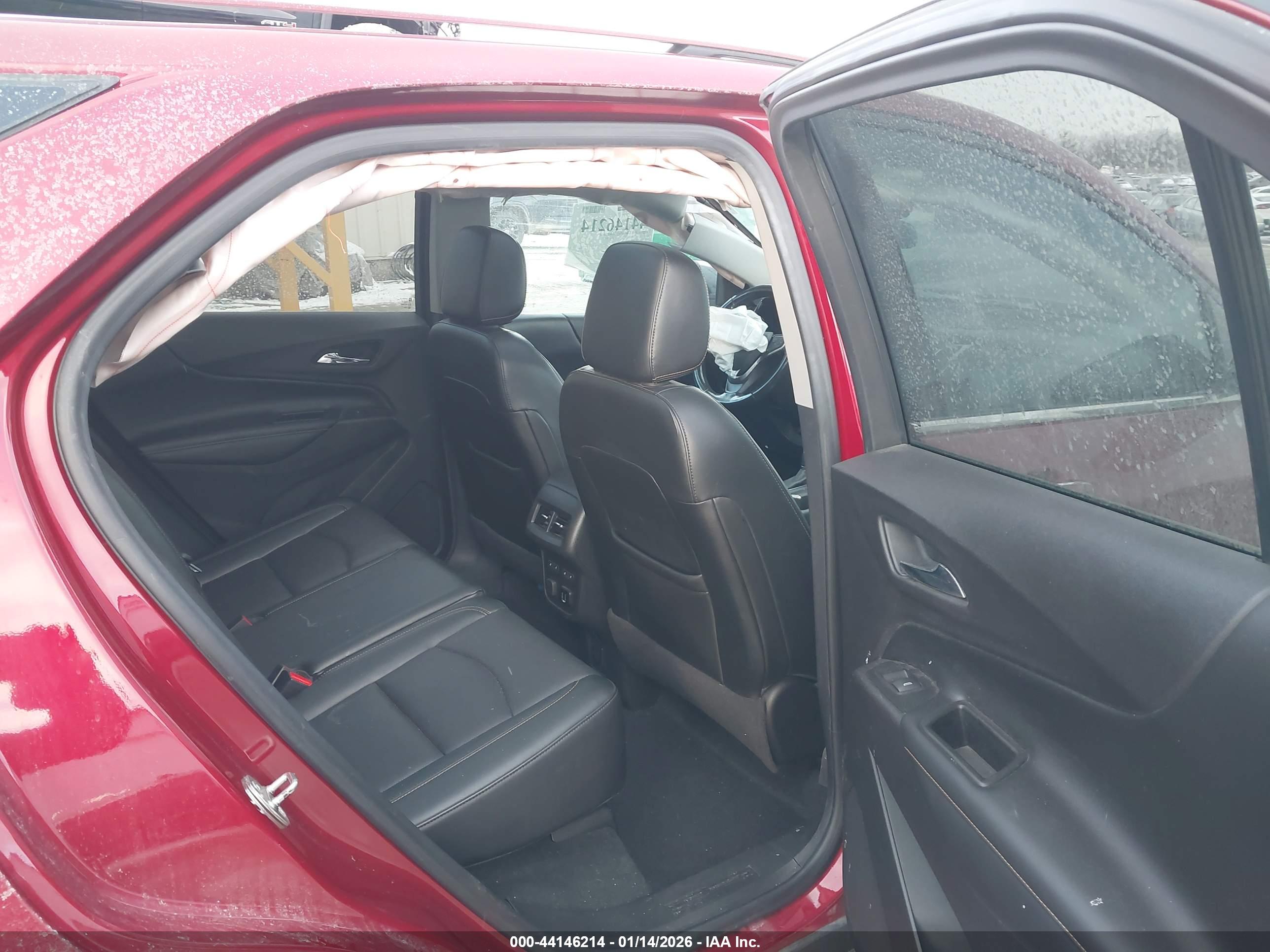 CHEVROLET EQUINOX image 8