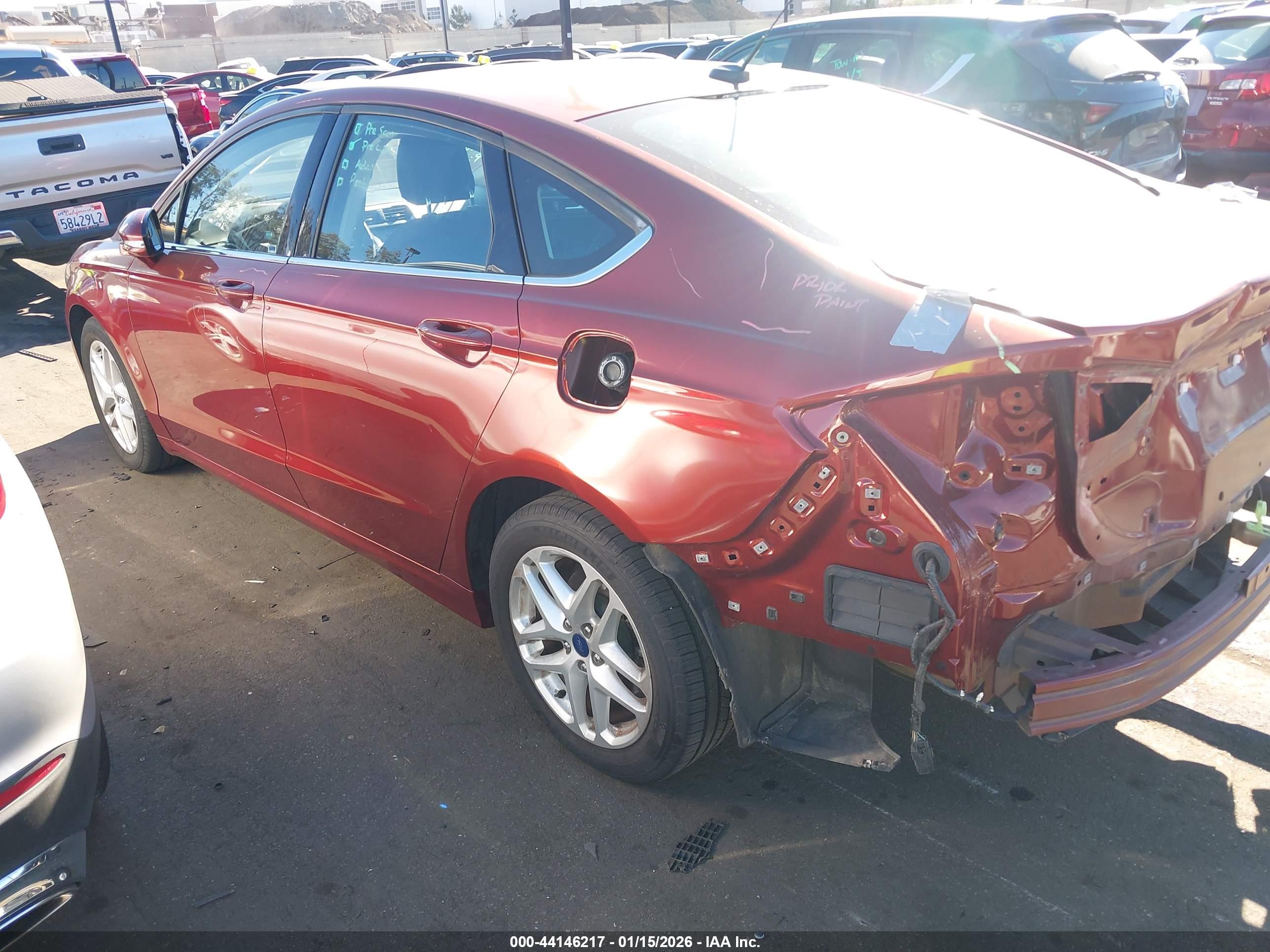 FORD FUSION image 3