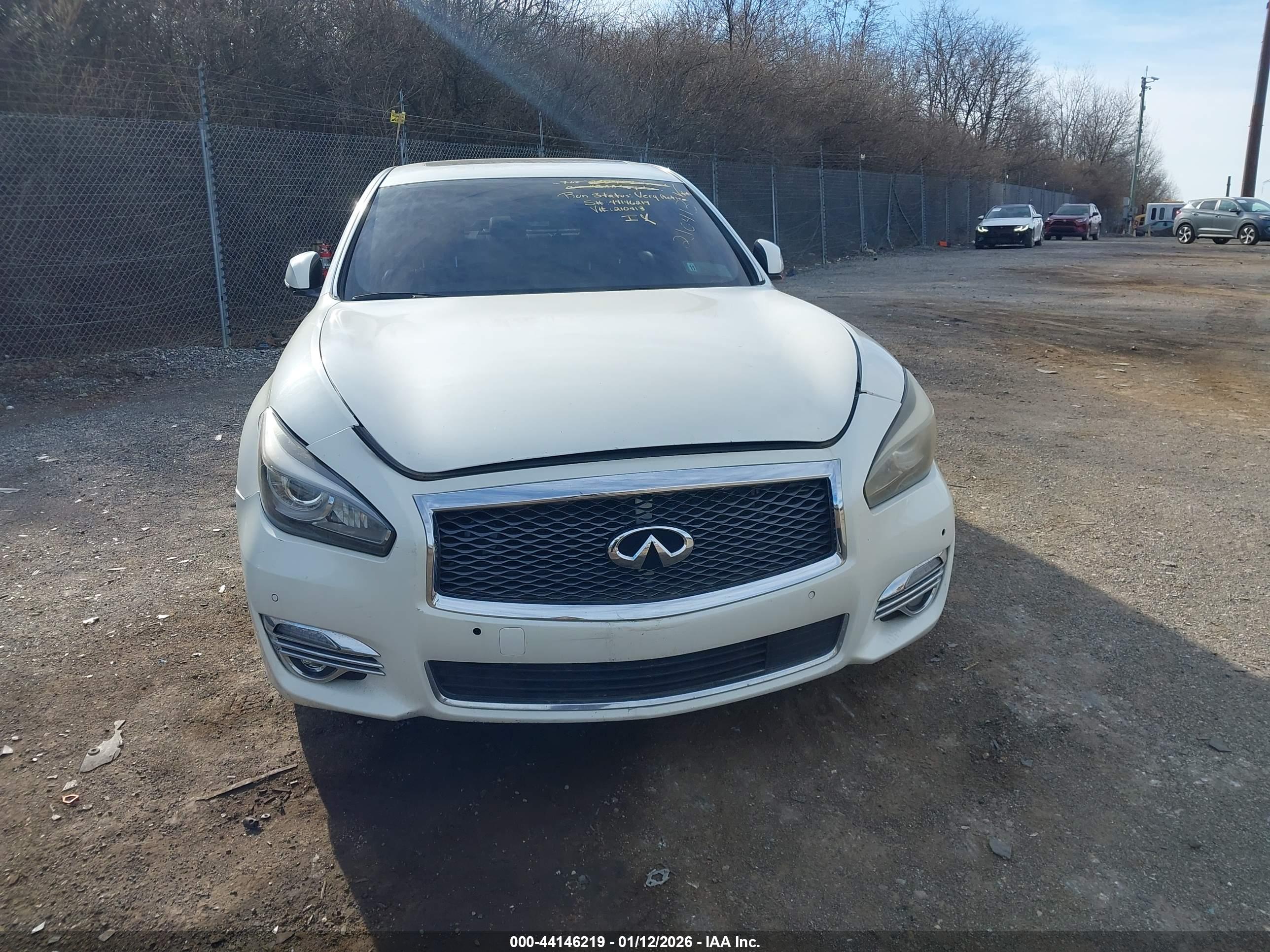 INFINITI Q70L image 6