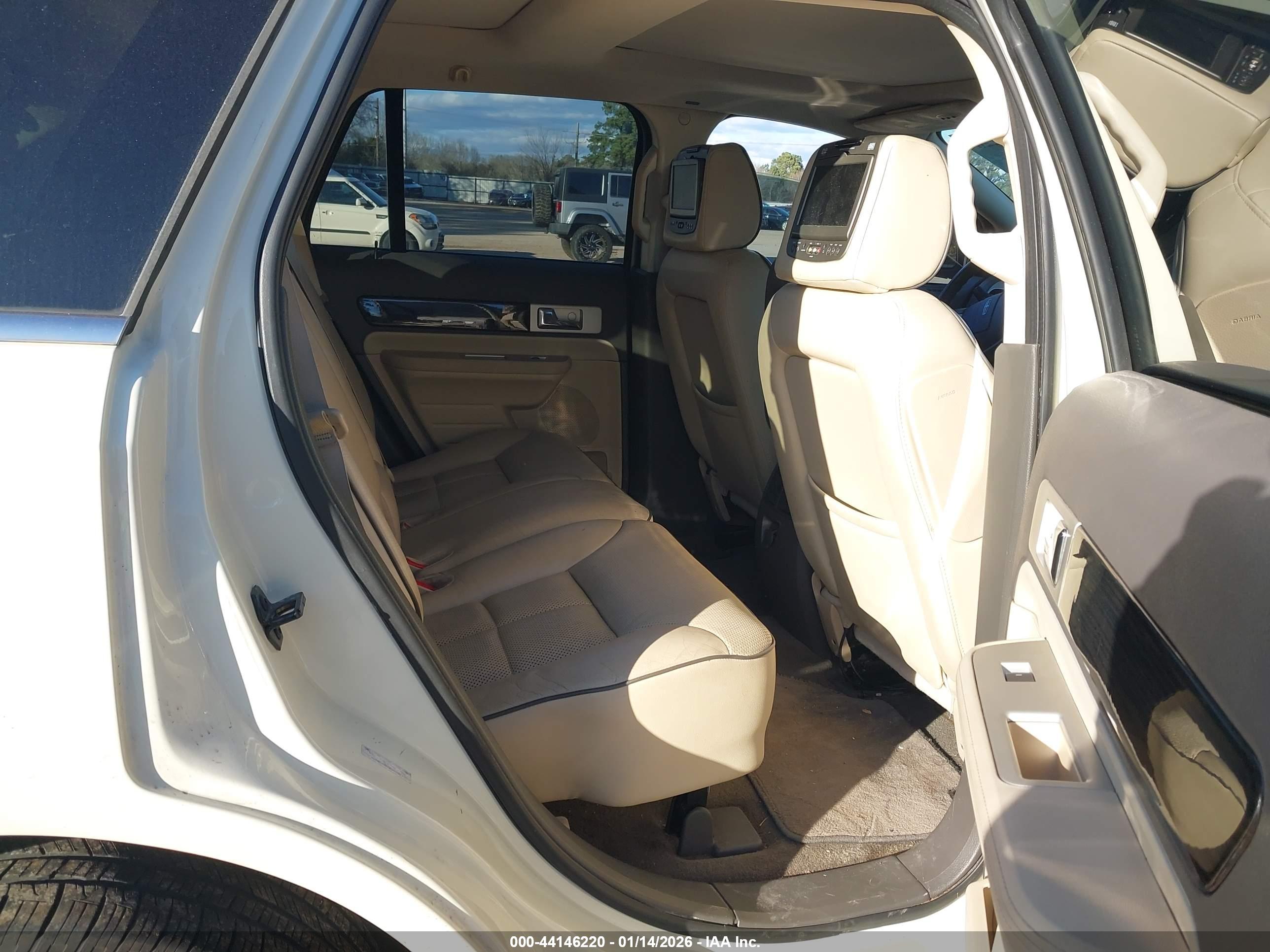 LINCOLN MKX image 8