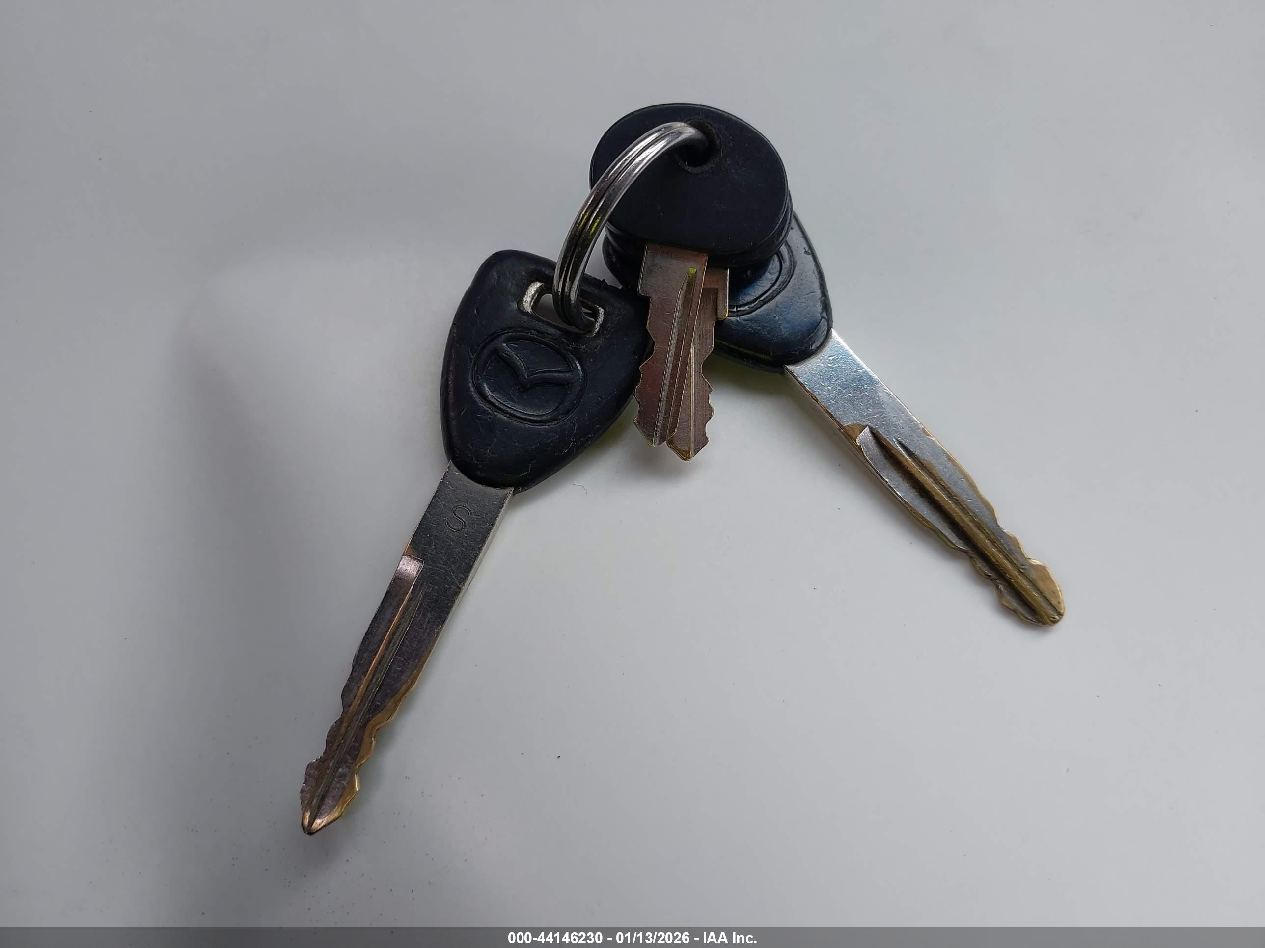 MAZDA B2500 image 11
