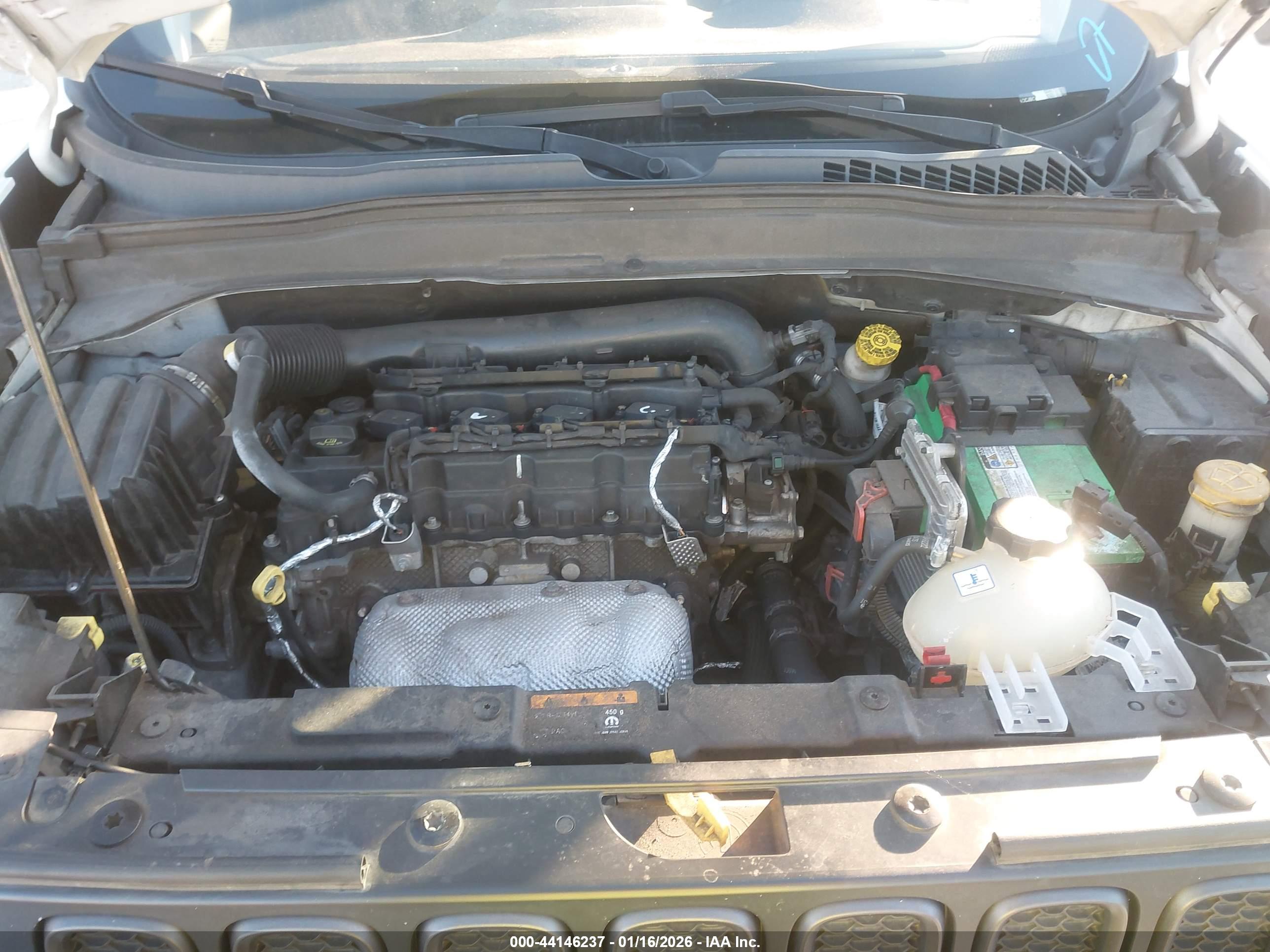 JEEP RENEGADE image 10