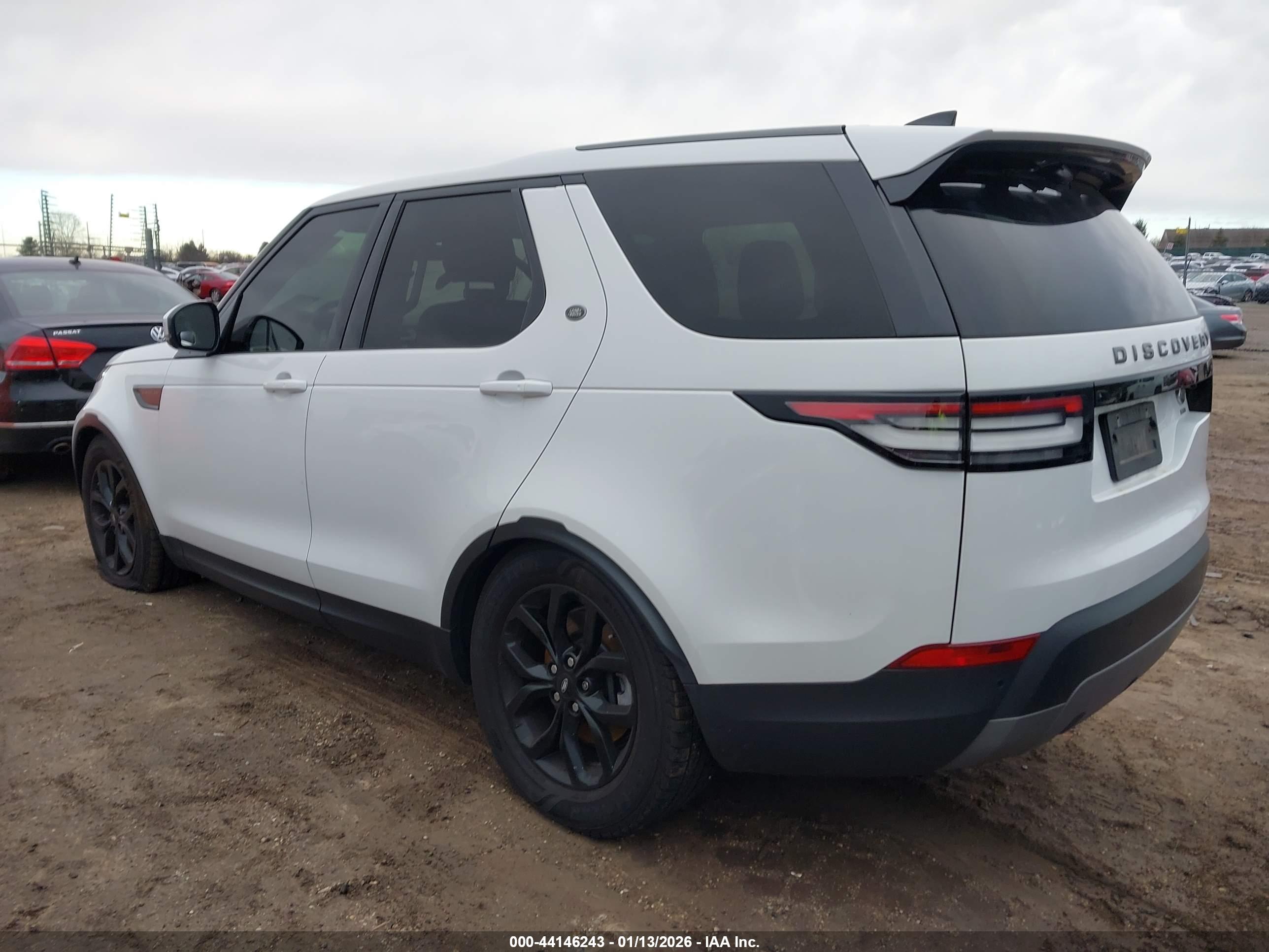 LAND ROVER image 3