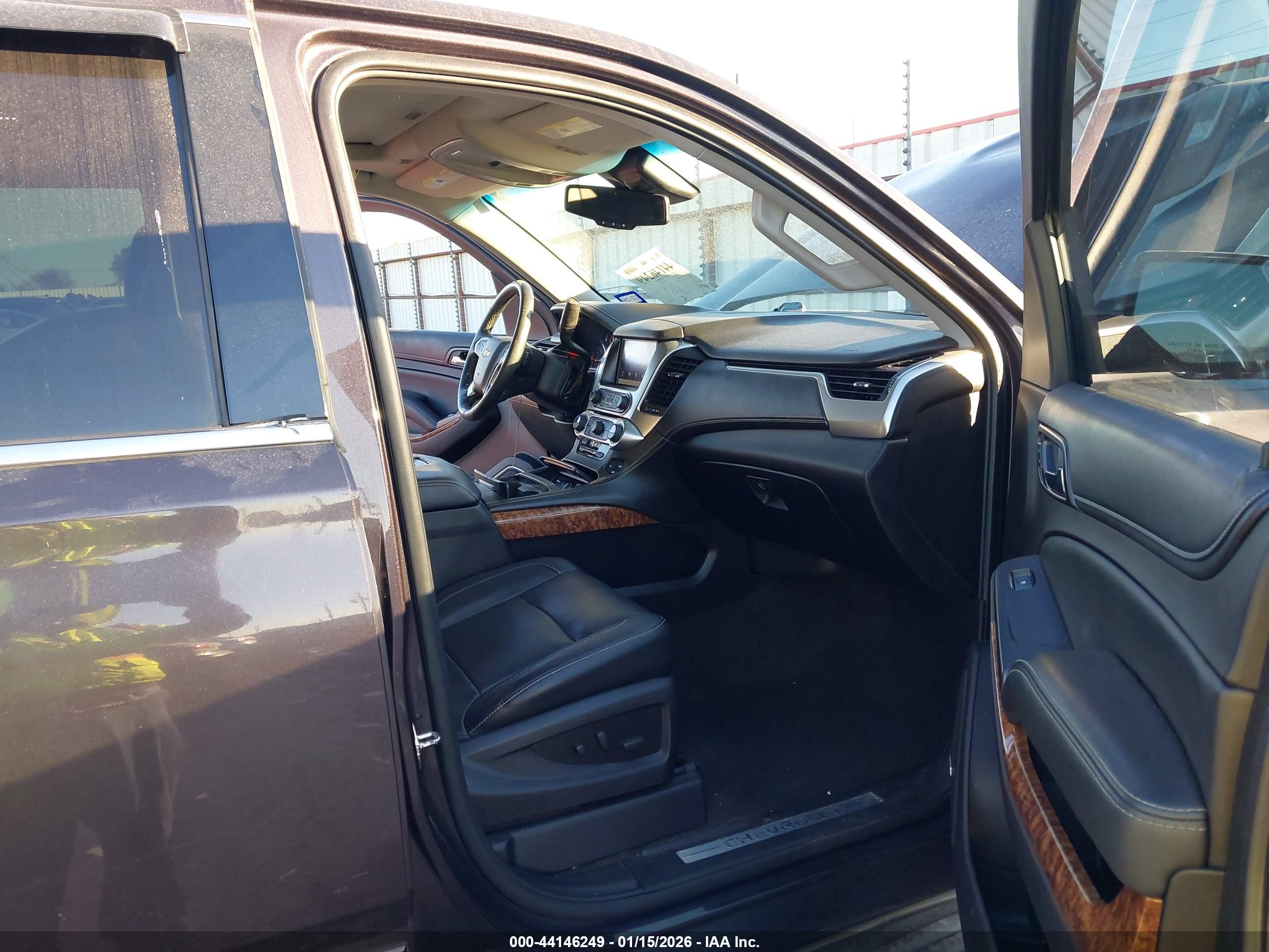 CHEVROLET TAHOE image 5