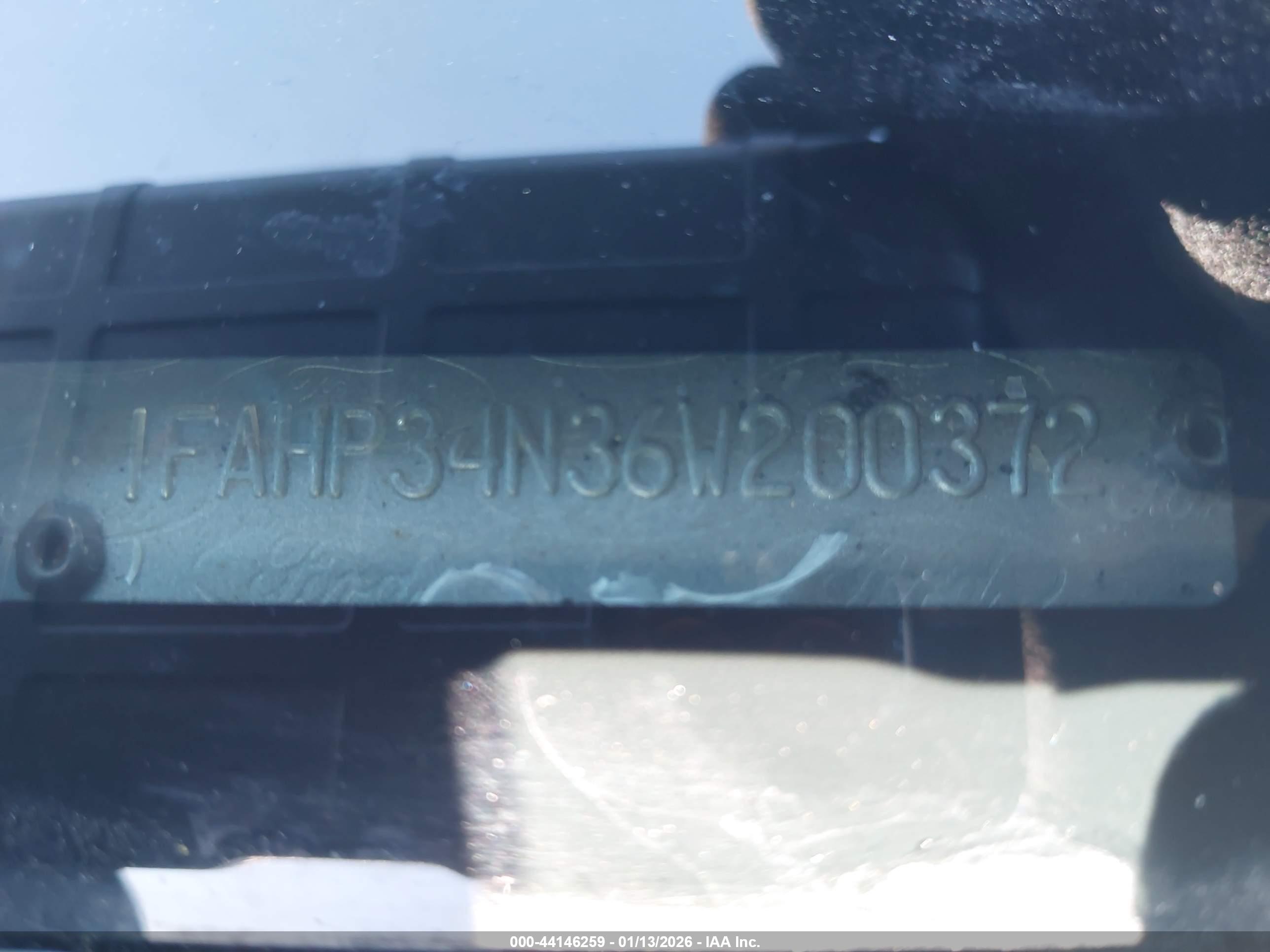 FORD FOCUS image 9