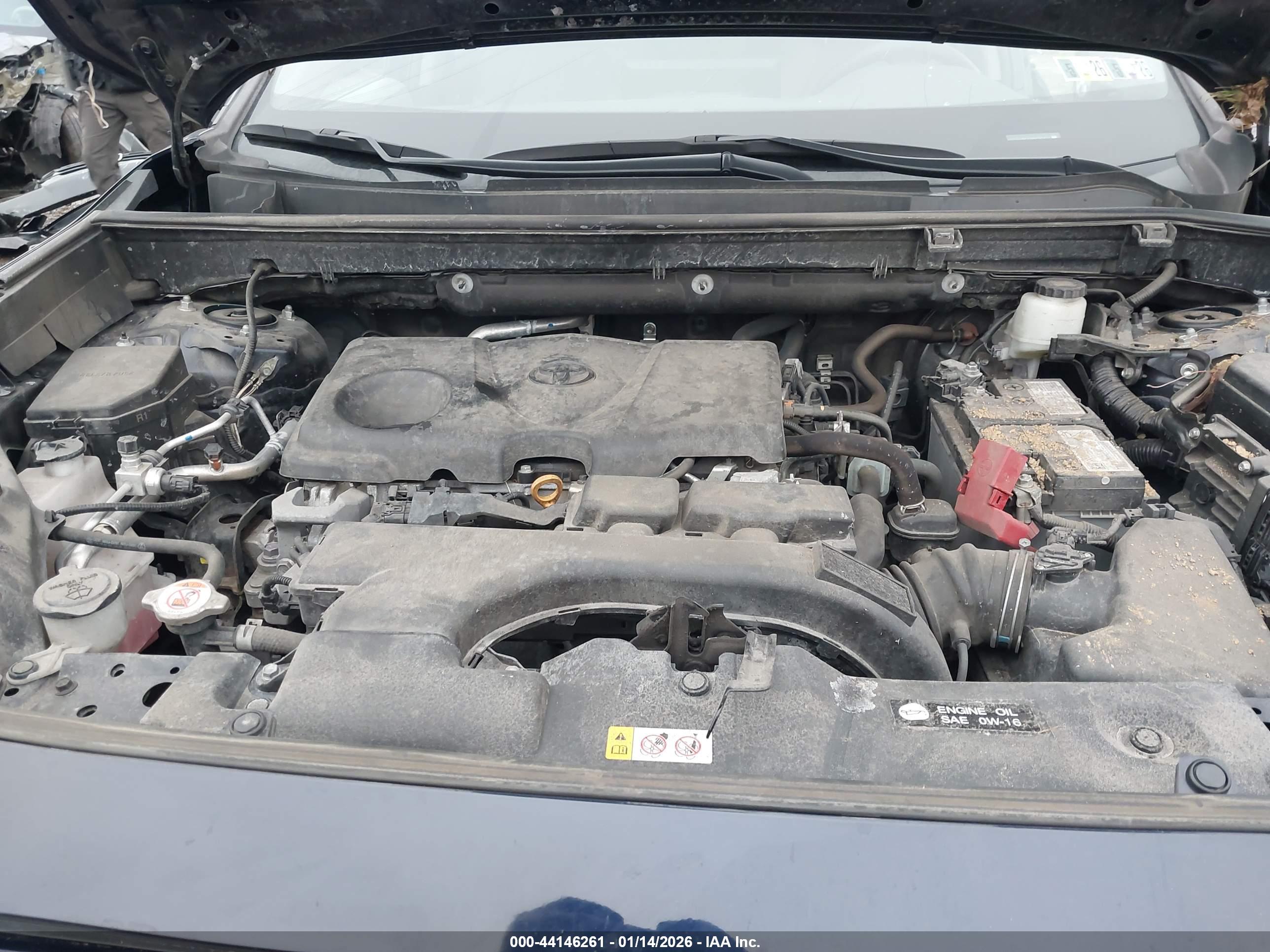 TOYOTA RAV4 image 10