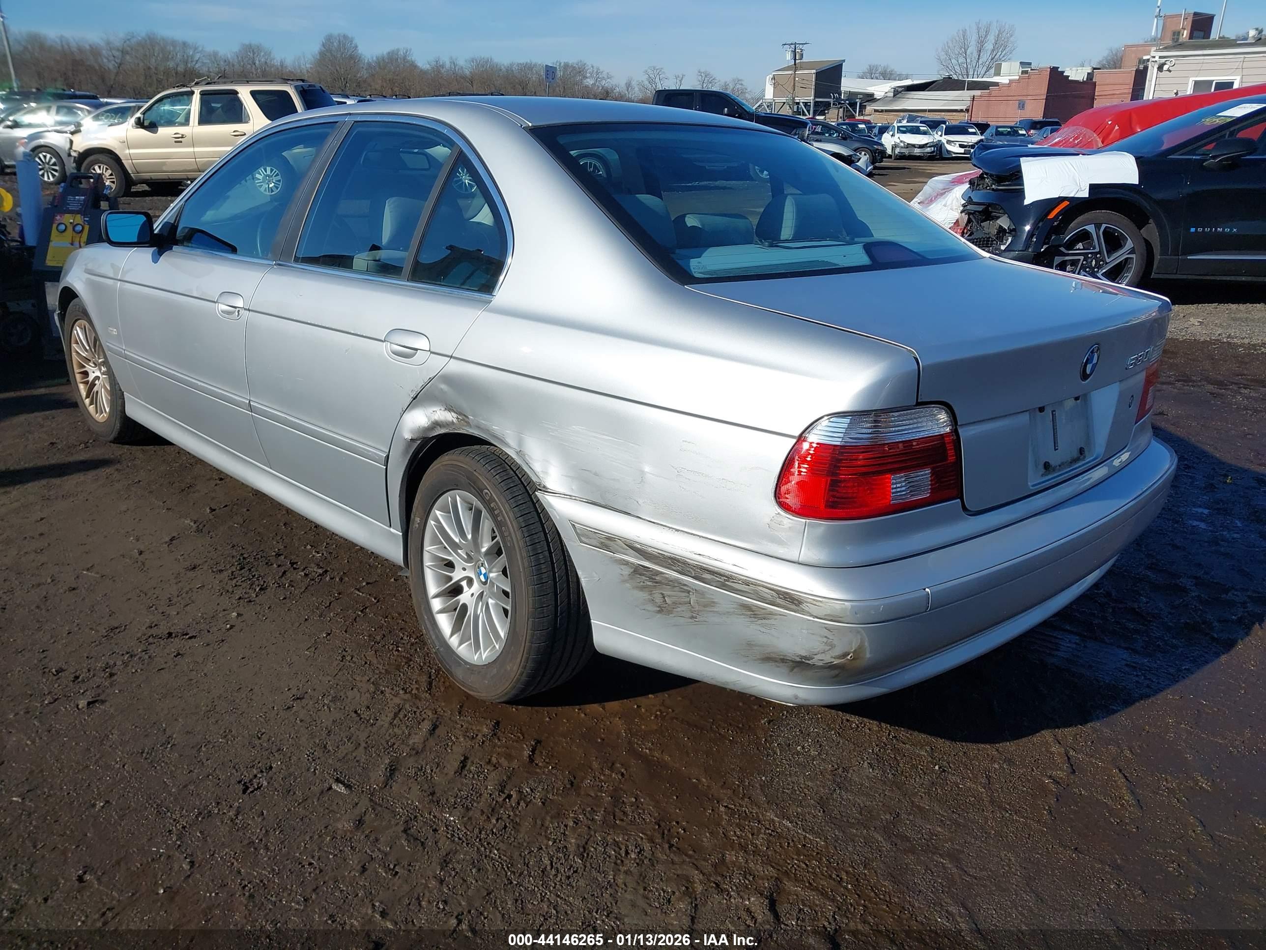 BMW 530IA image 6