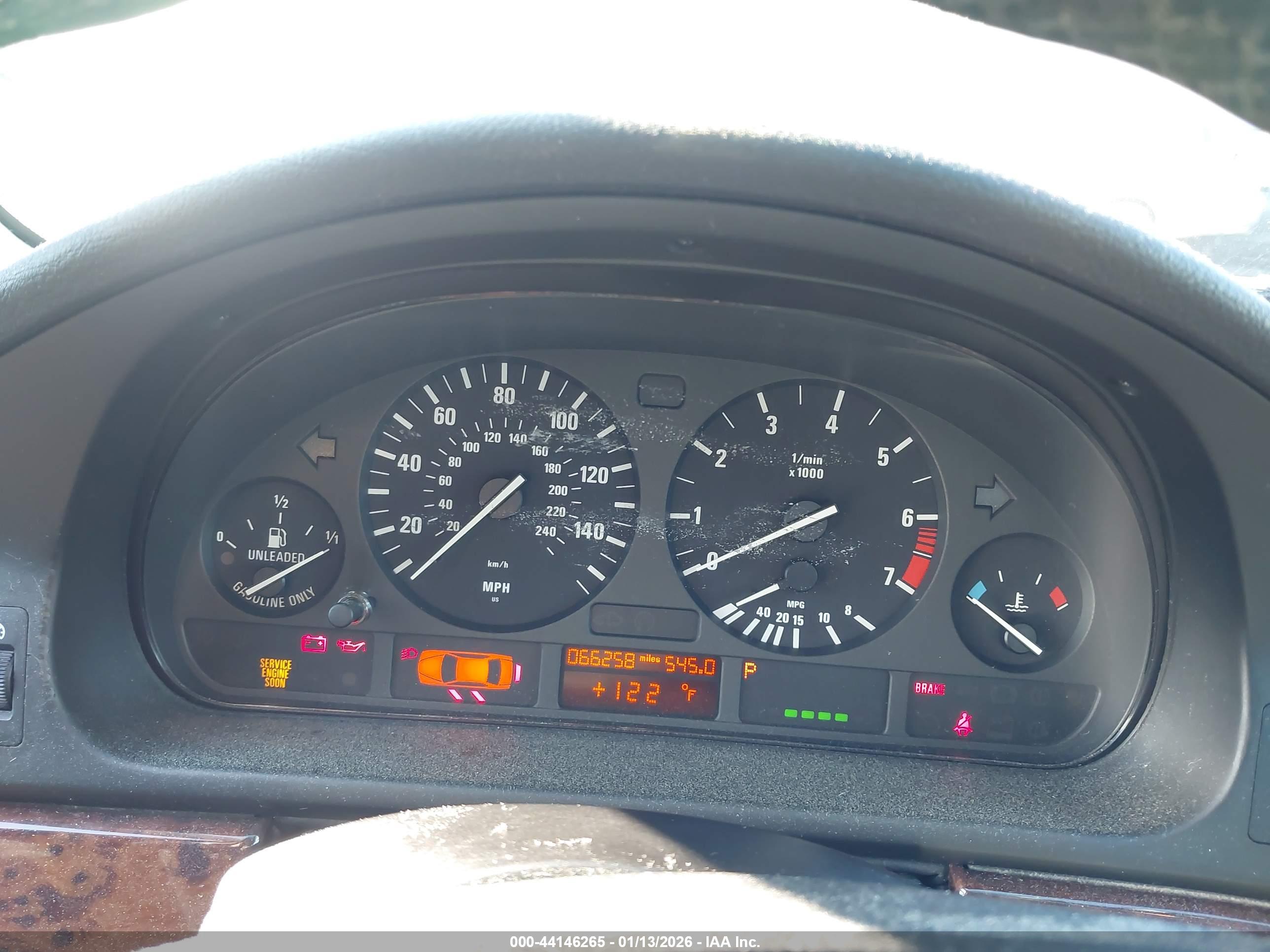 BMW 530IA image 7