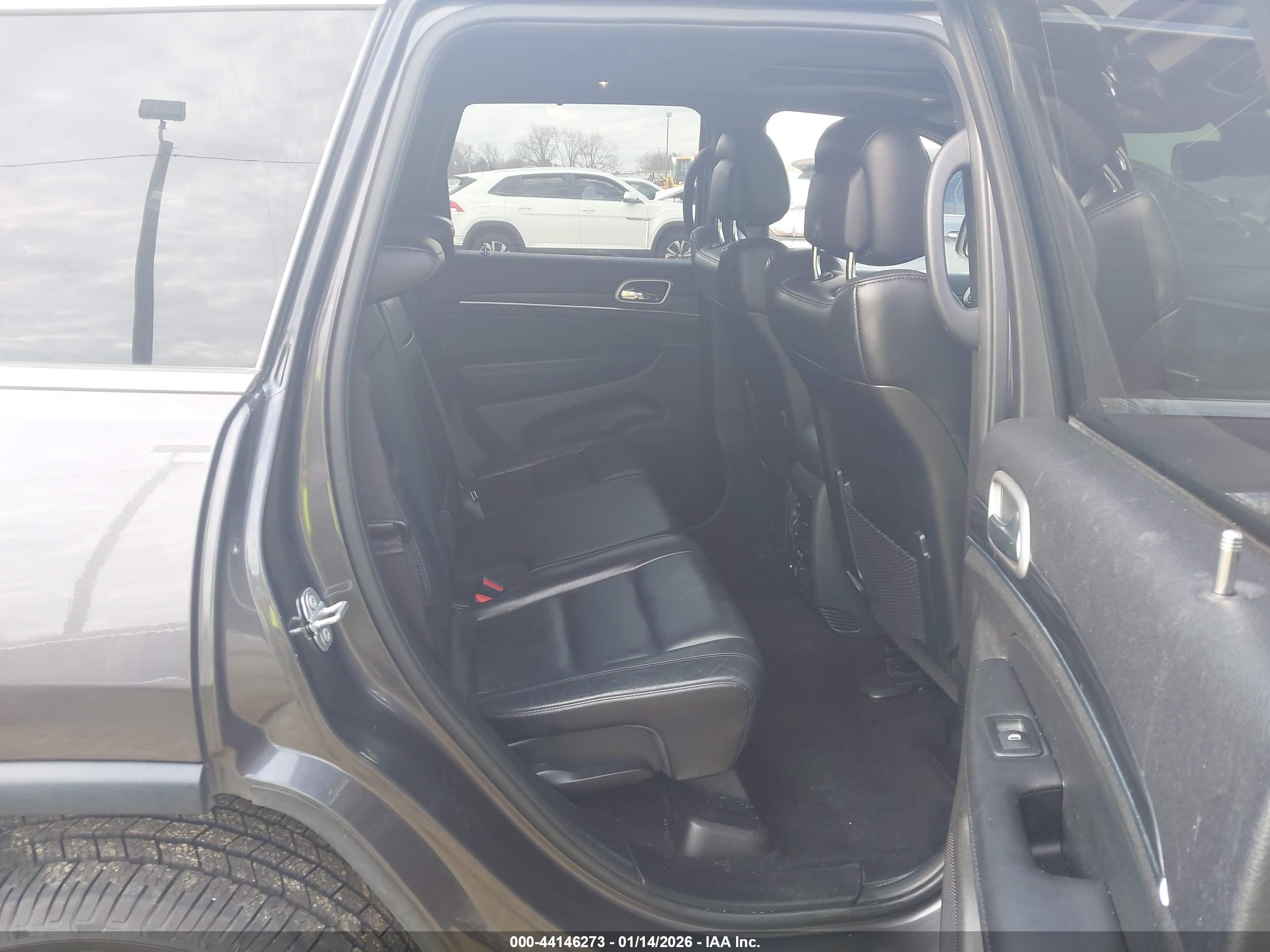 JEEP GRAND image 8