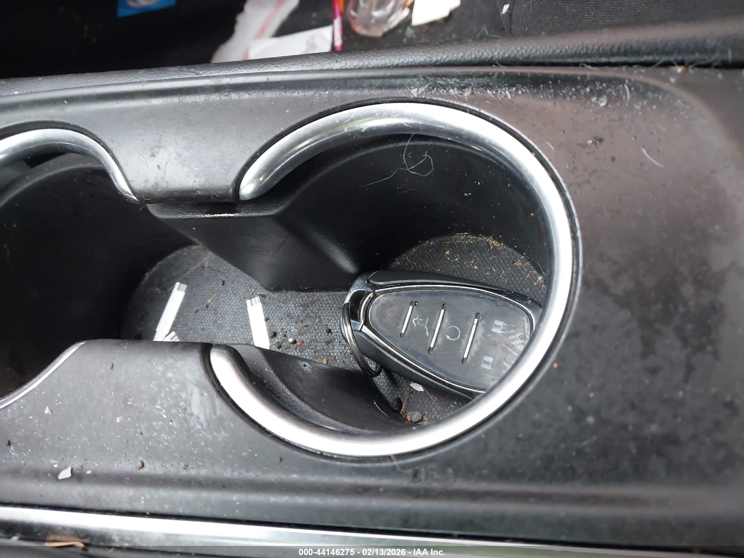 CHEVROLET EQUINOX image 11