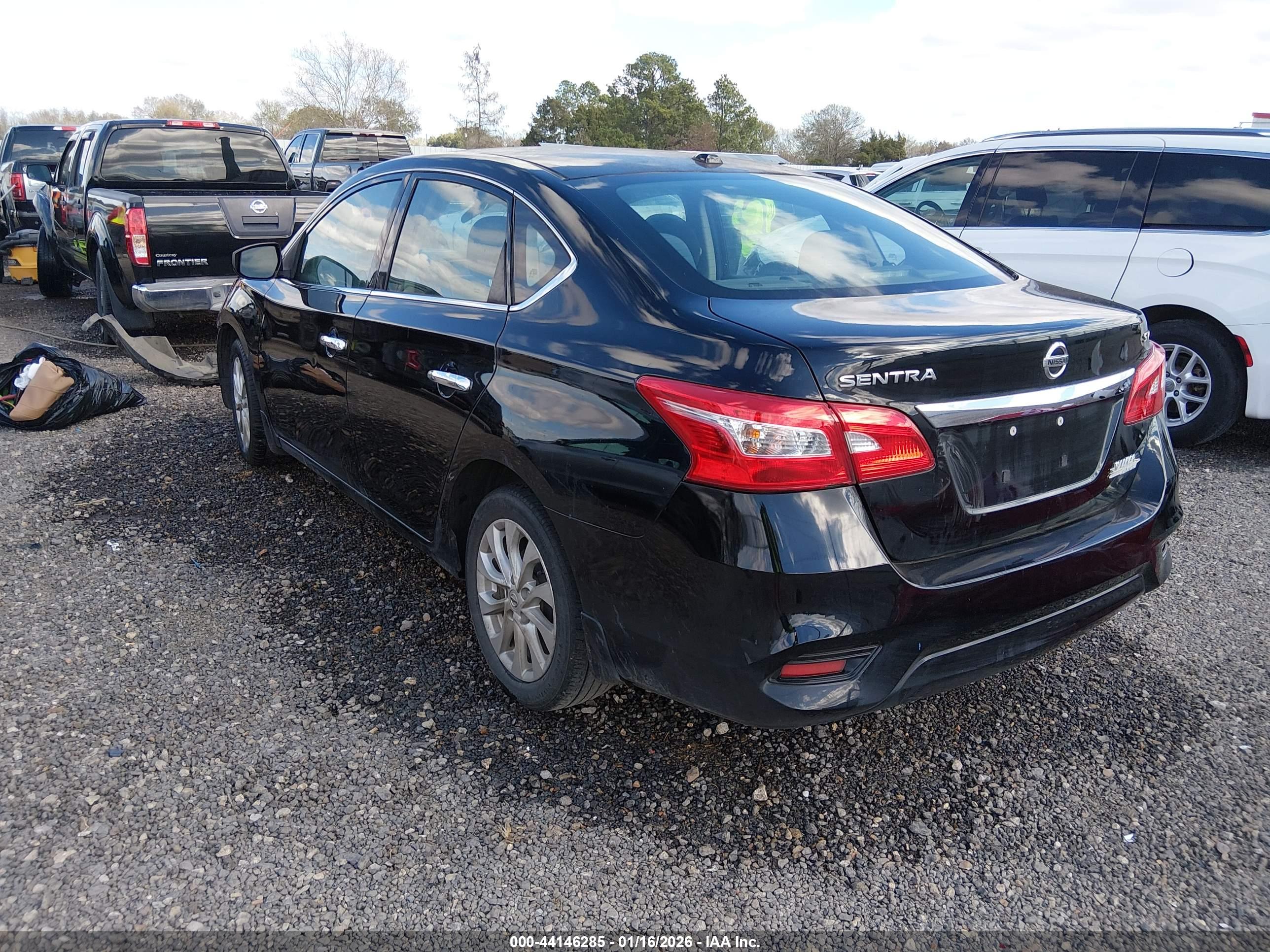 NISSAN SENTRA image 3