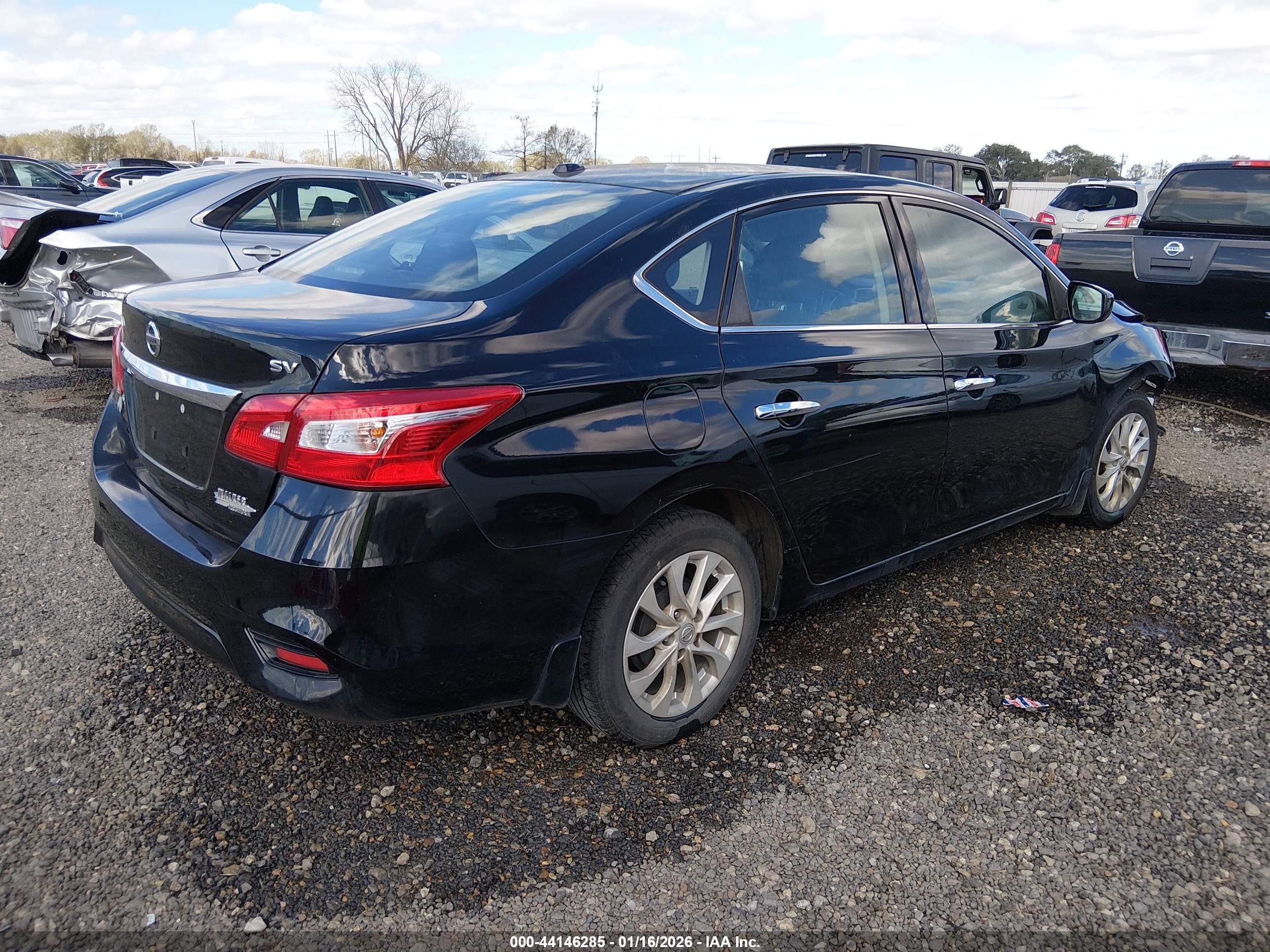 NISSAN SENTRA image 4
