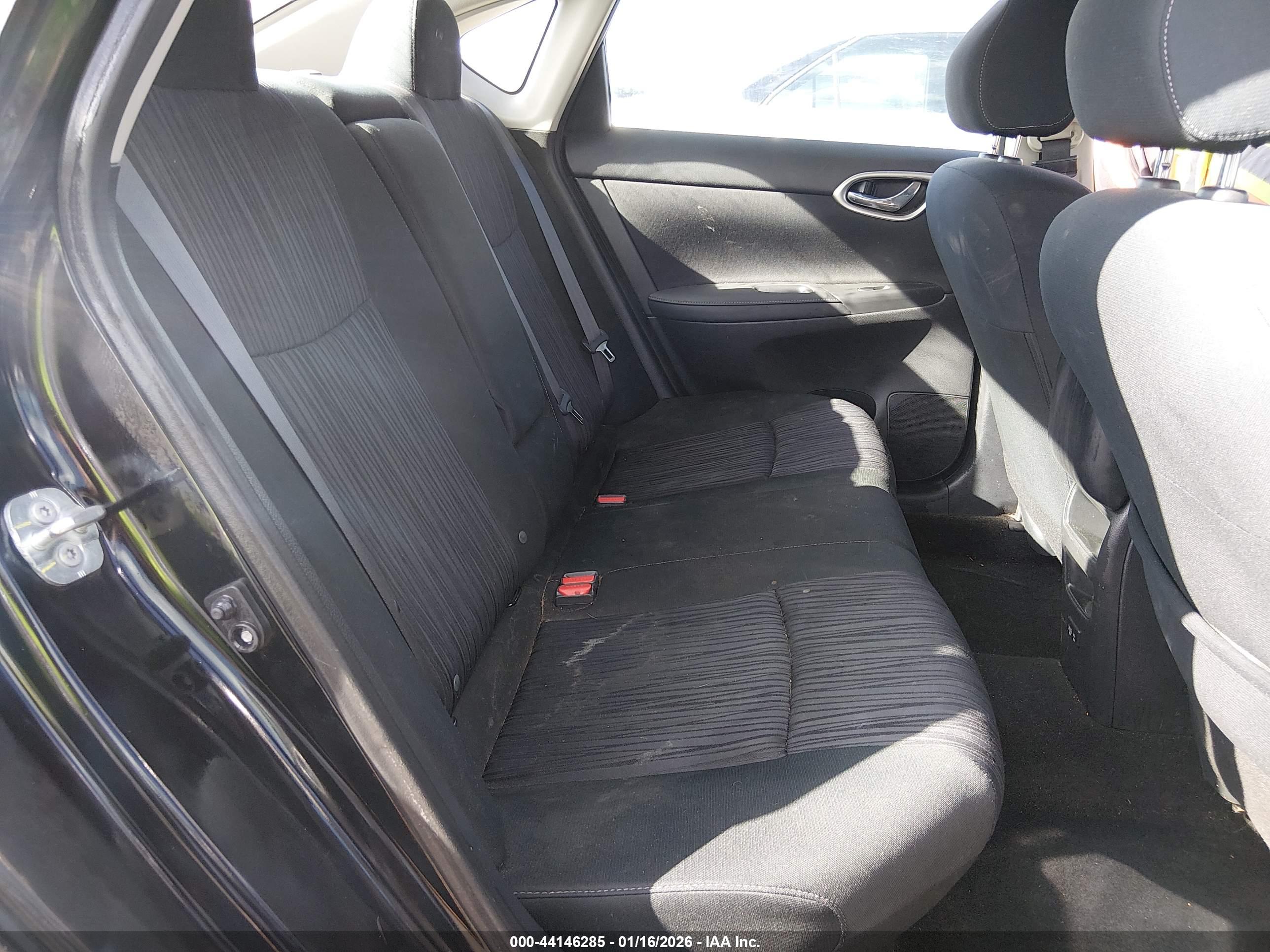 NISSAN SENTRA image 8