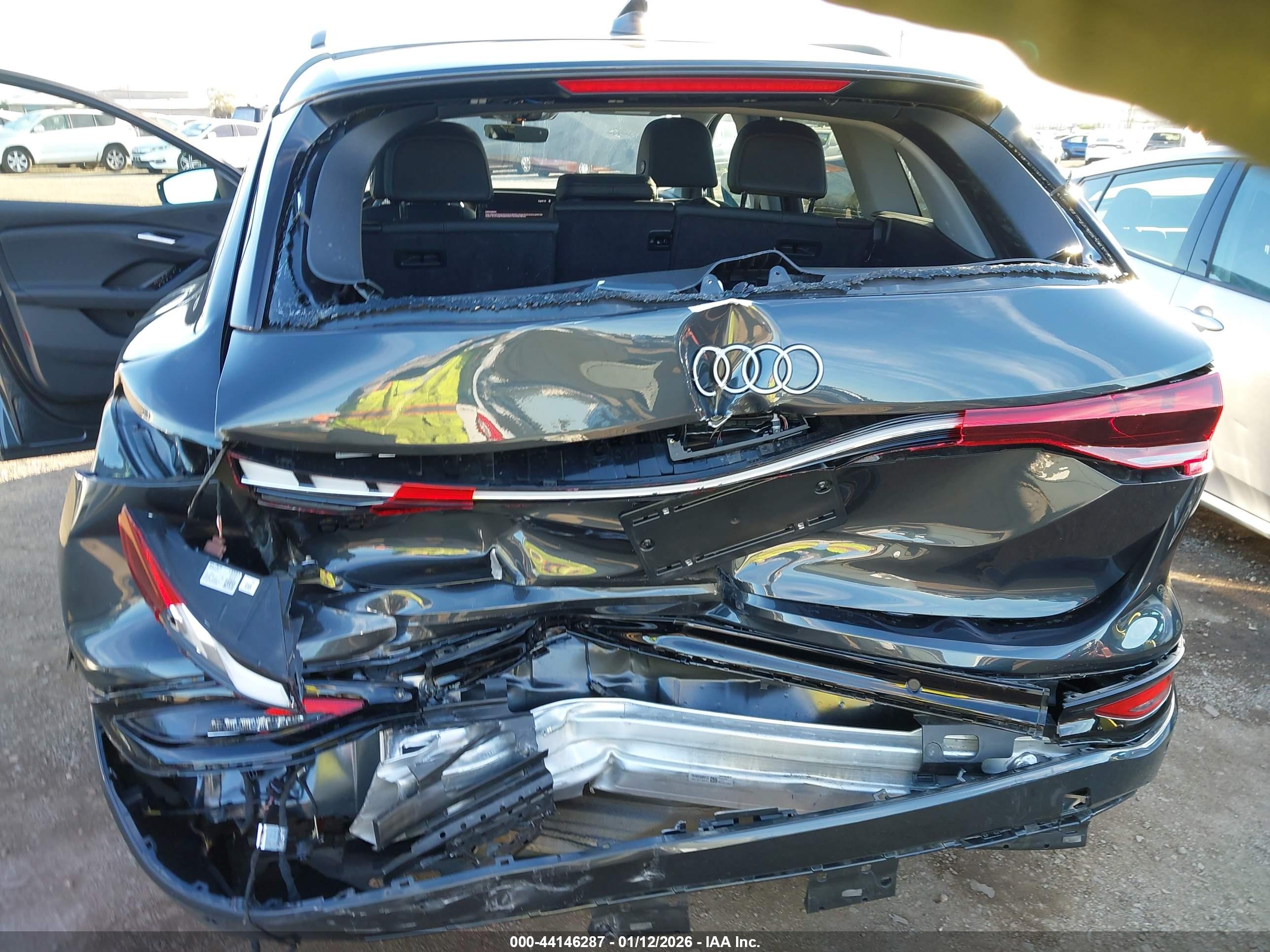 AUDI Q6 image 6