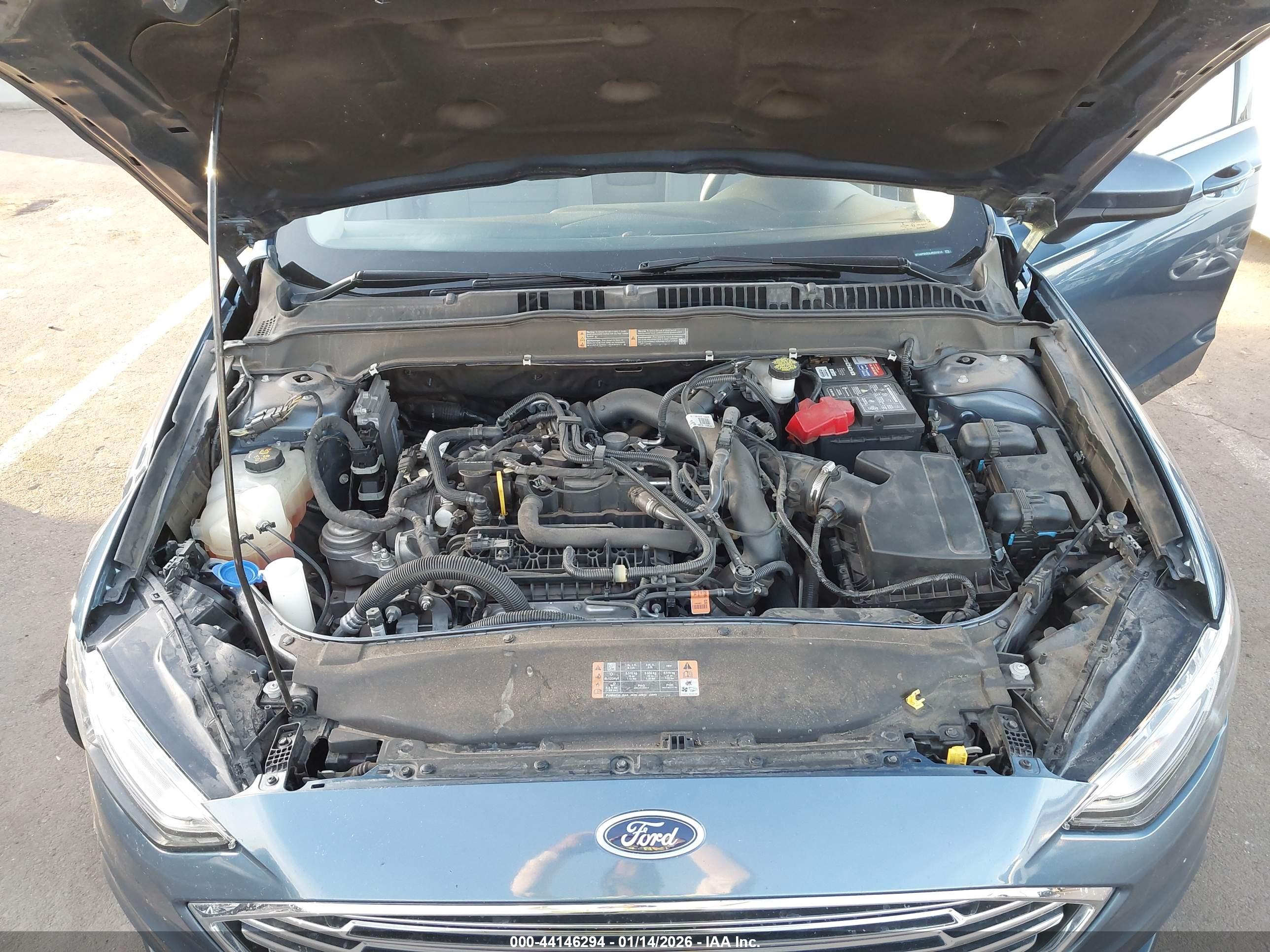 FORD FUSION image 10