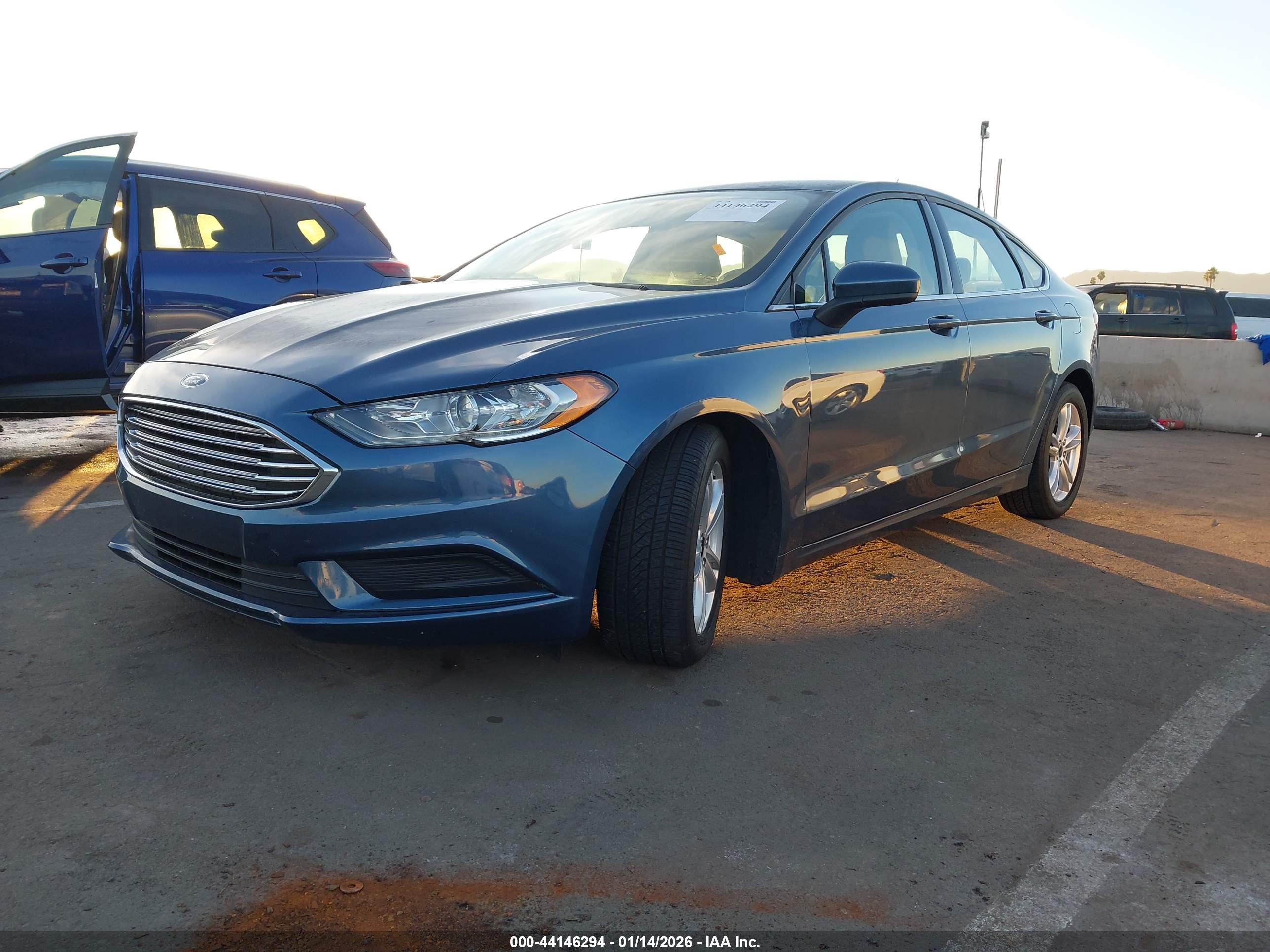 FORD FUSION image 2