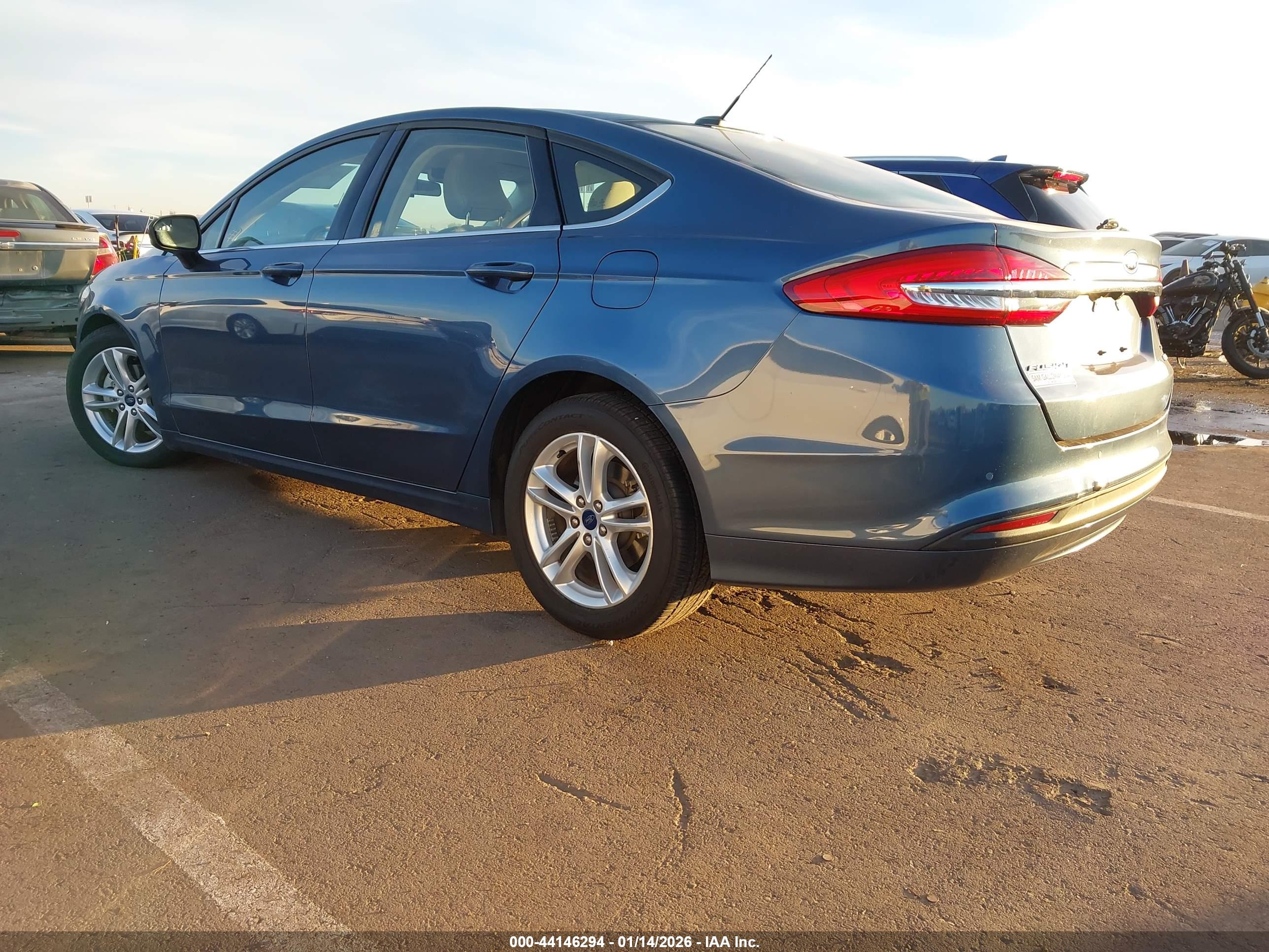 FORD FUSION image 3