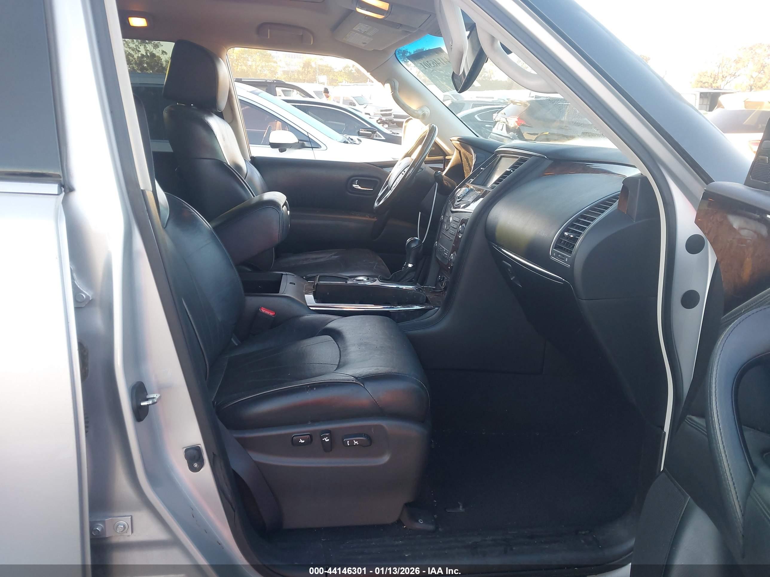 INFINITI QX80 image 5