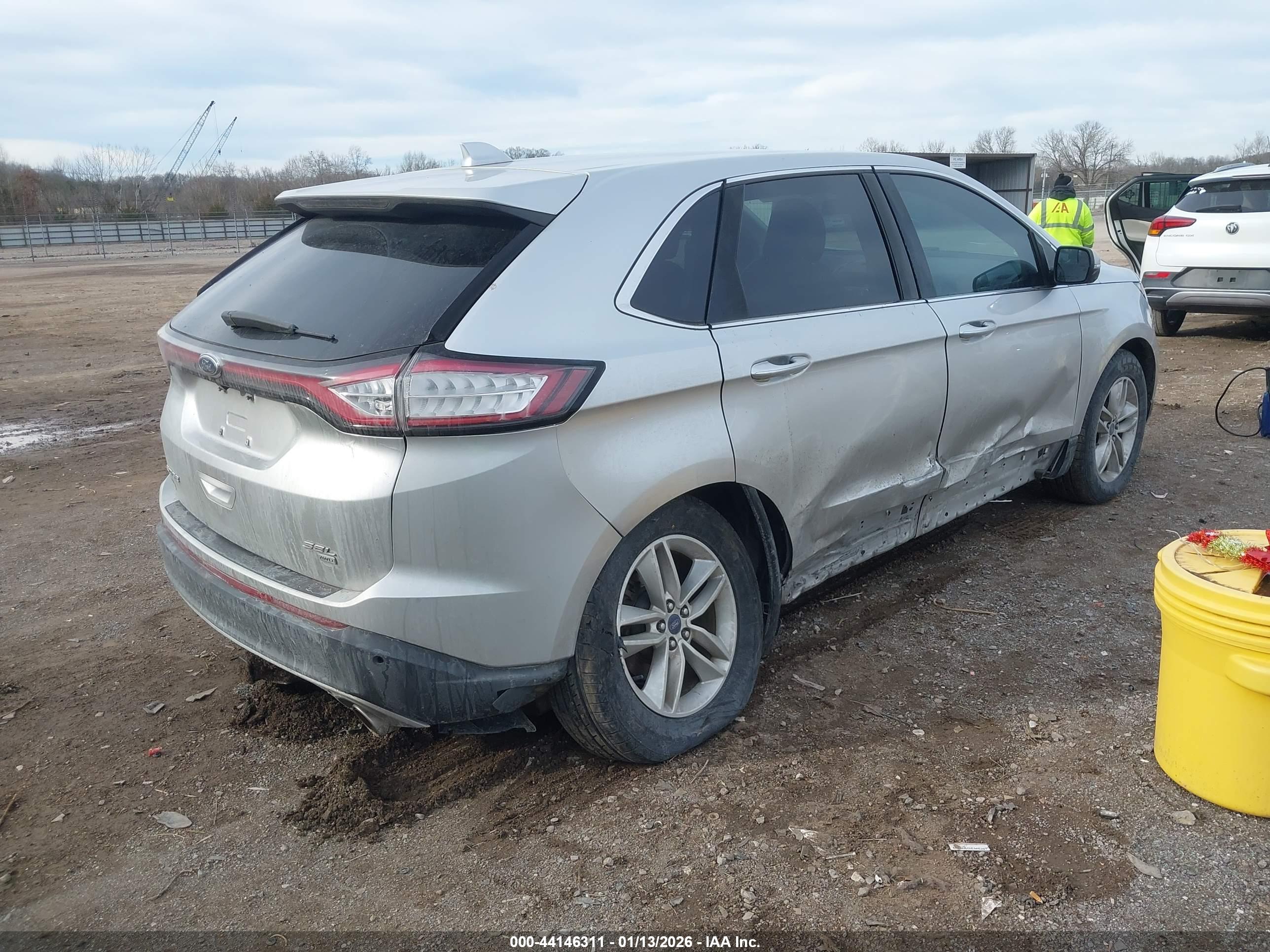 FORD EDGE image 4