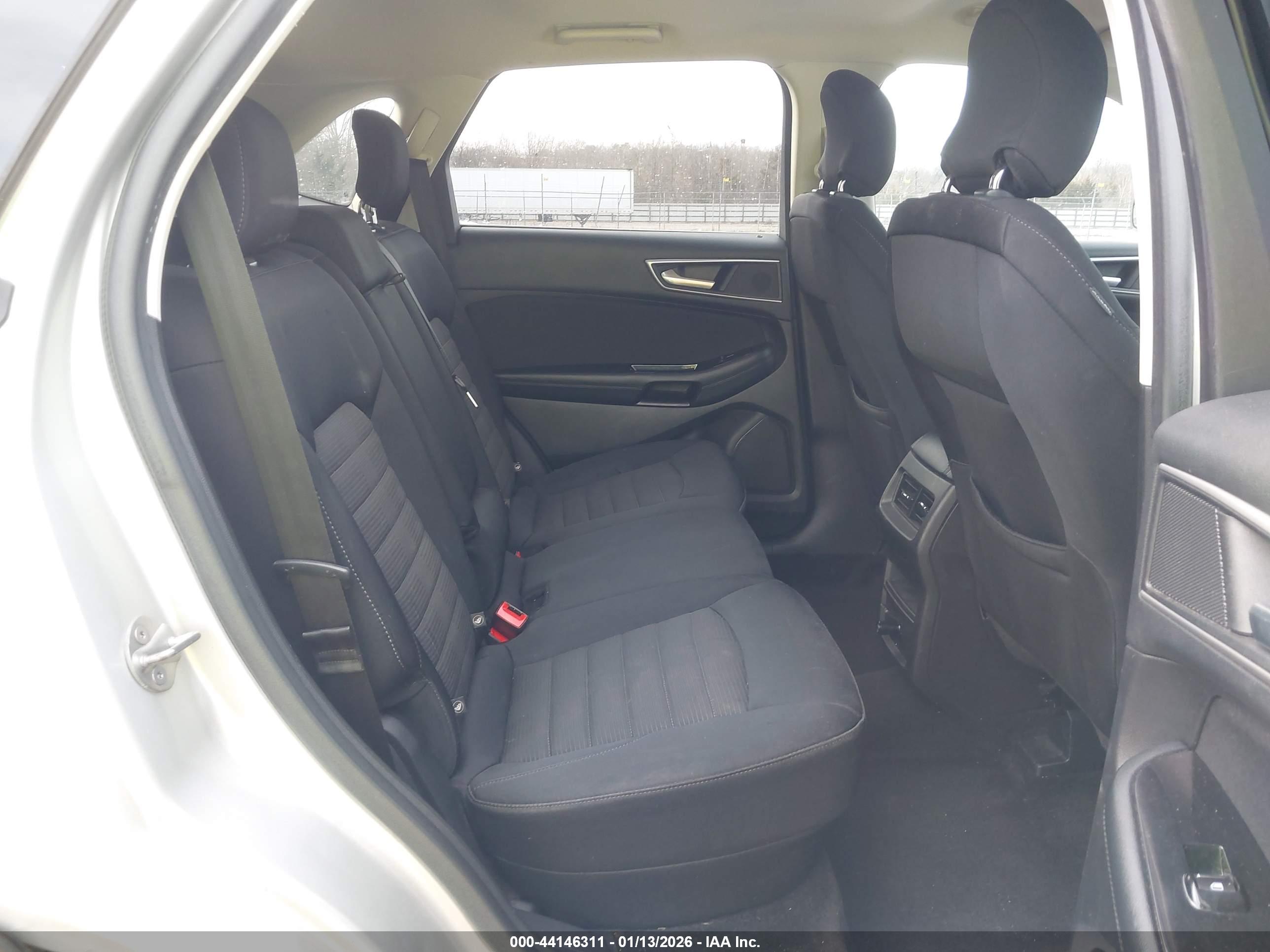 FORD EDGE image 8