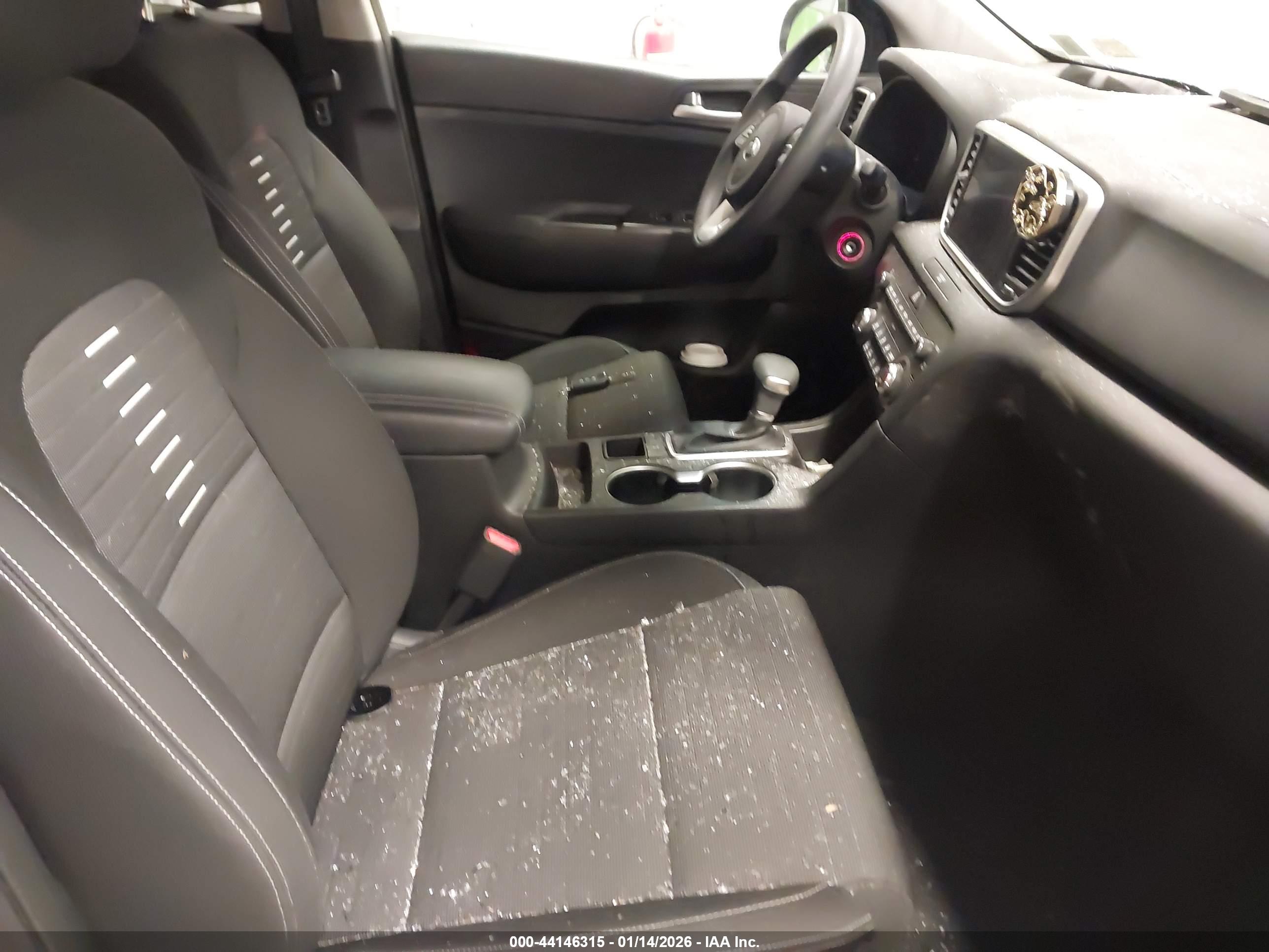 KIA SPORTAGE image 5