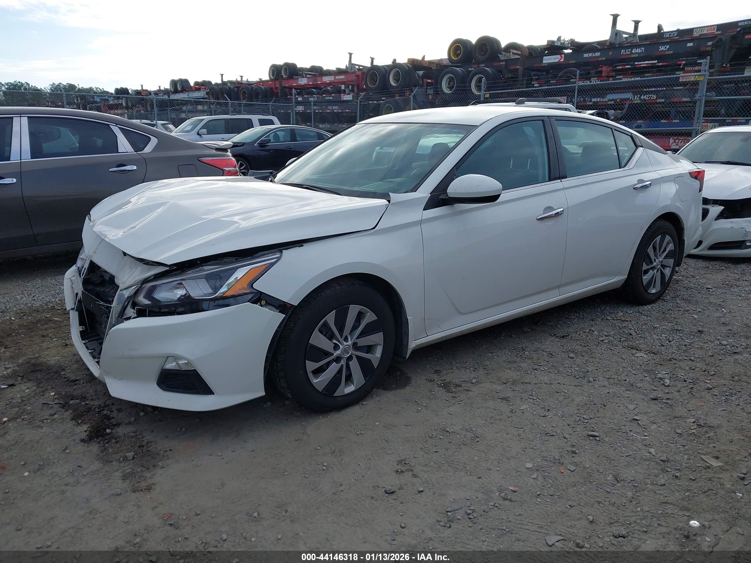 NISSAN ALTIMA image 2