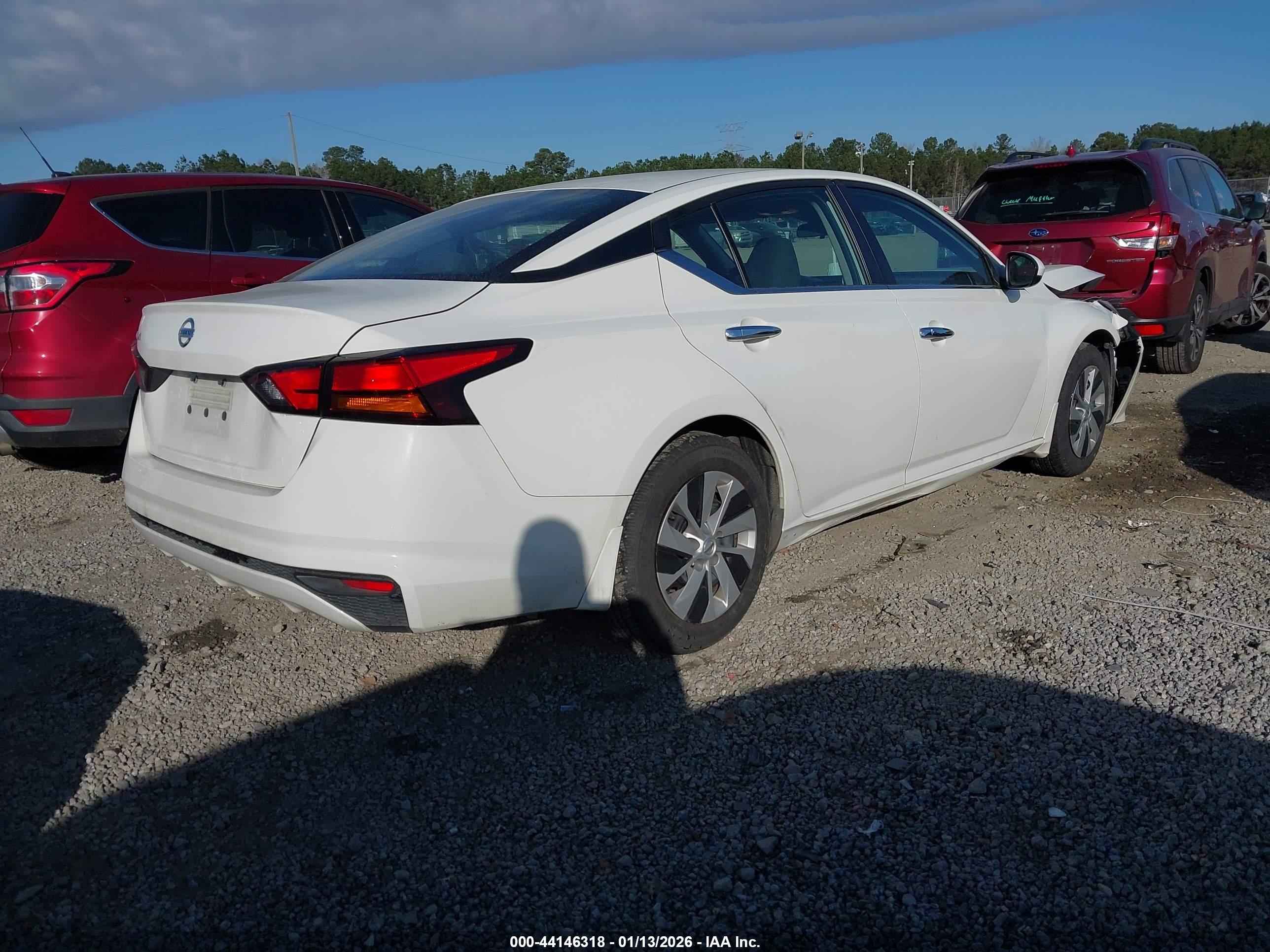 NISSAN ALTIMA image 4