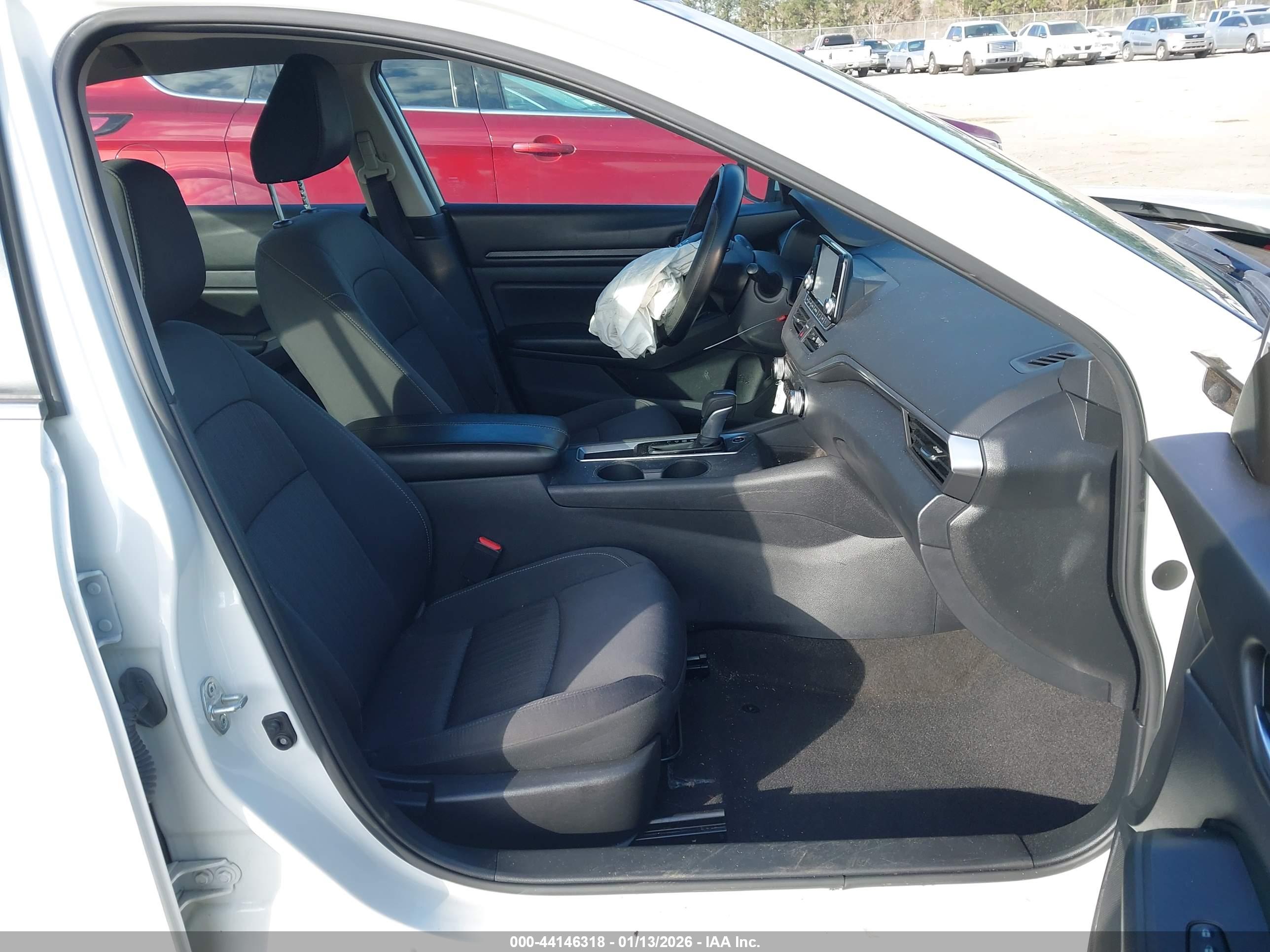 NISSAN ALTIMA image 5