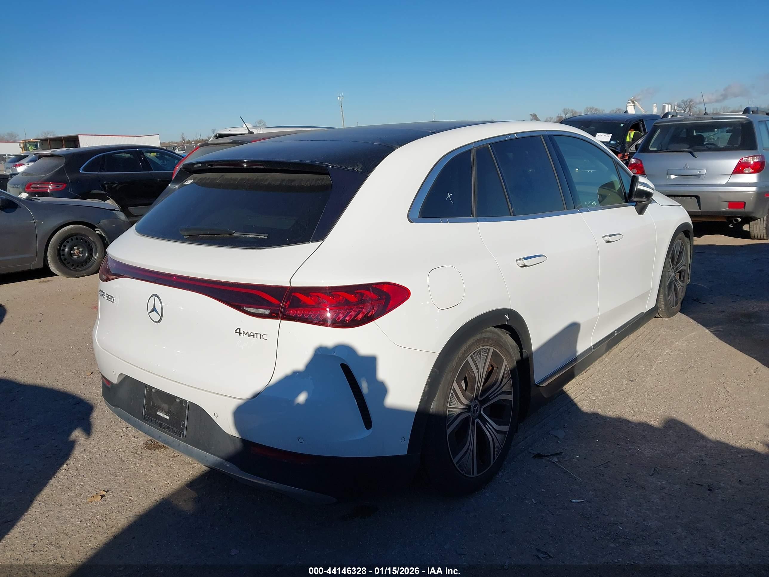 MERCEDES-BENZ EQE image 4