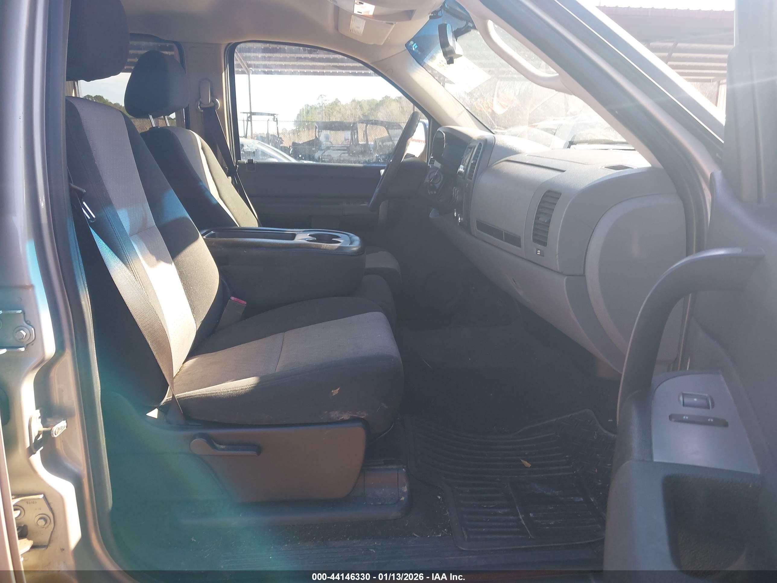 GMC SIERRA image 5