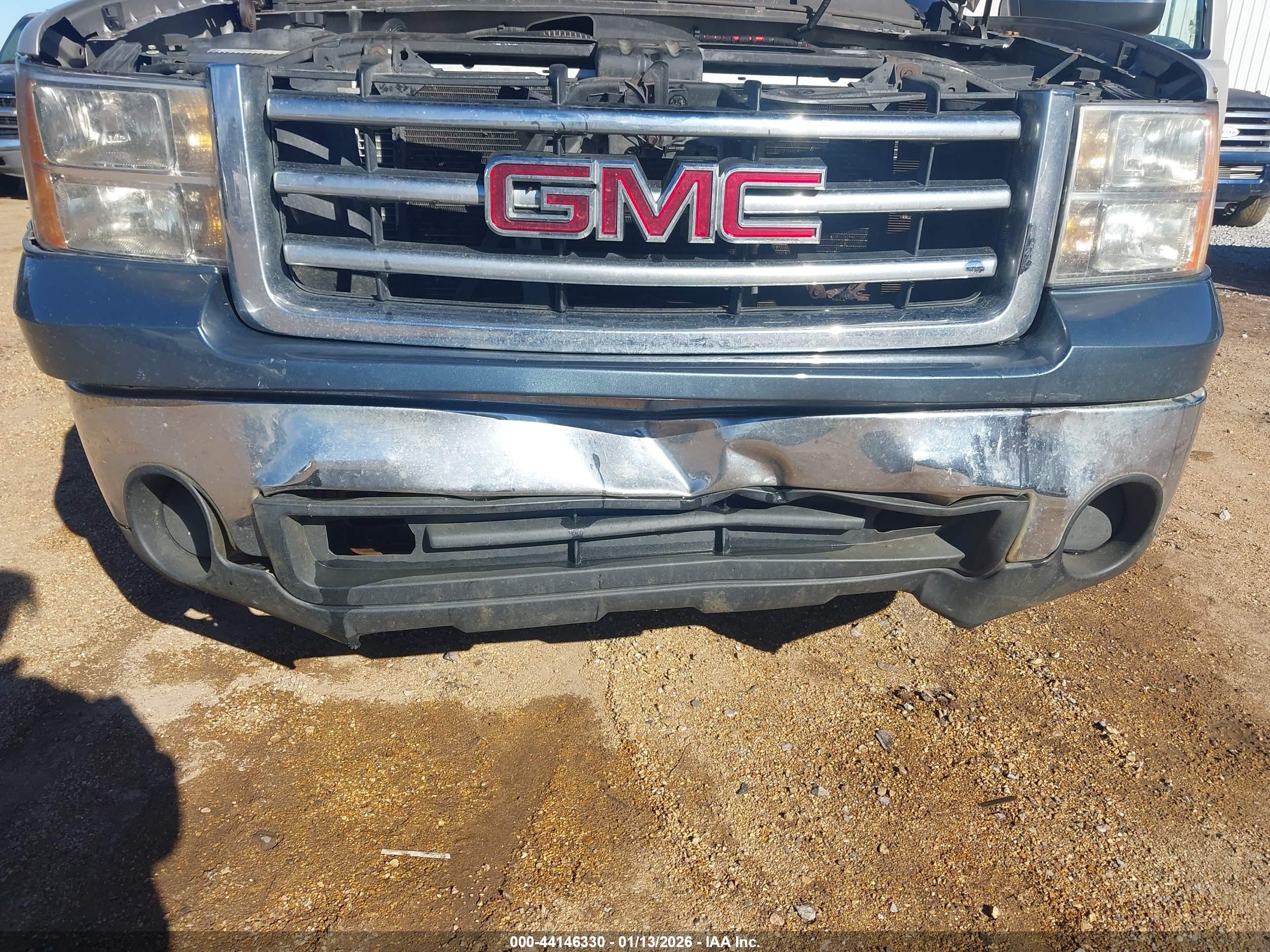GMC SIERRA image 6