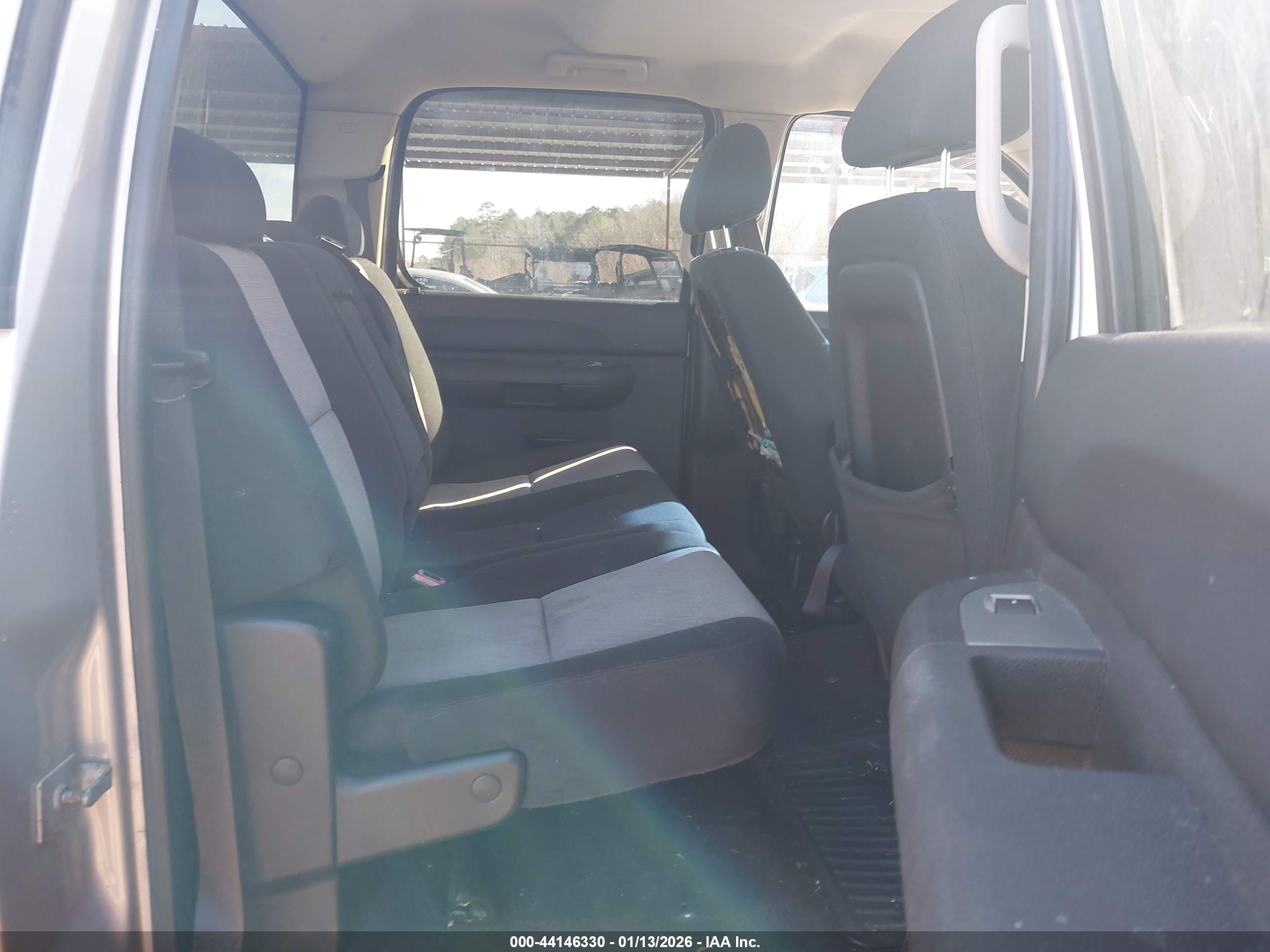GMC SIERRA image 8