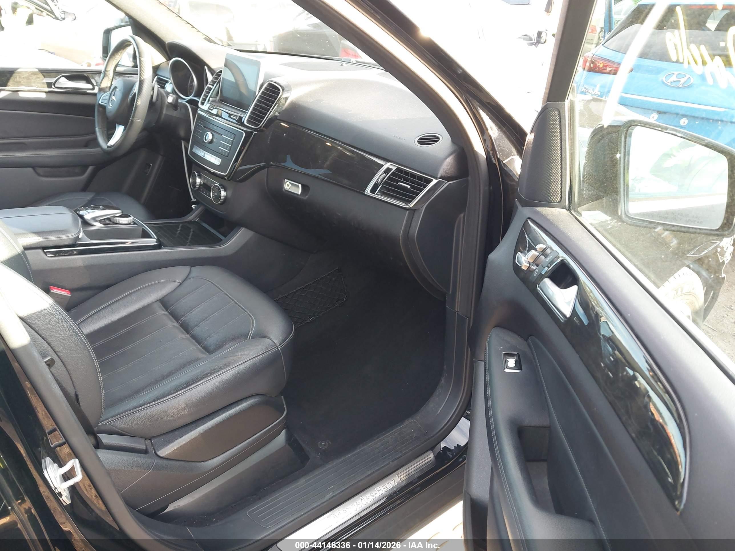 MERCEDES-BENZ GLE image 5