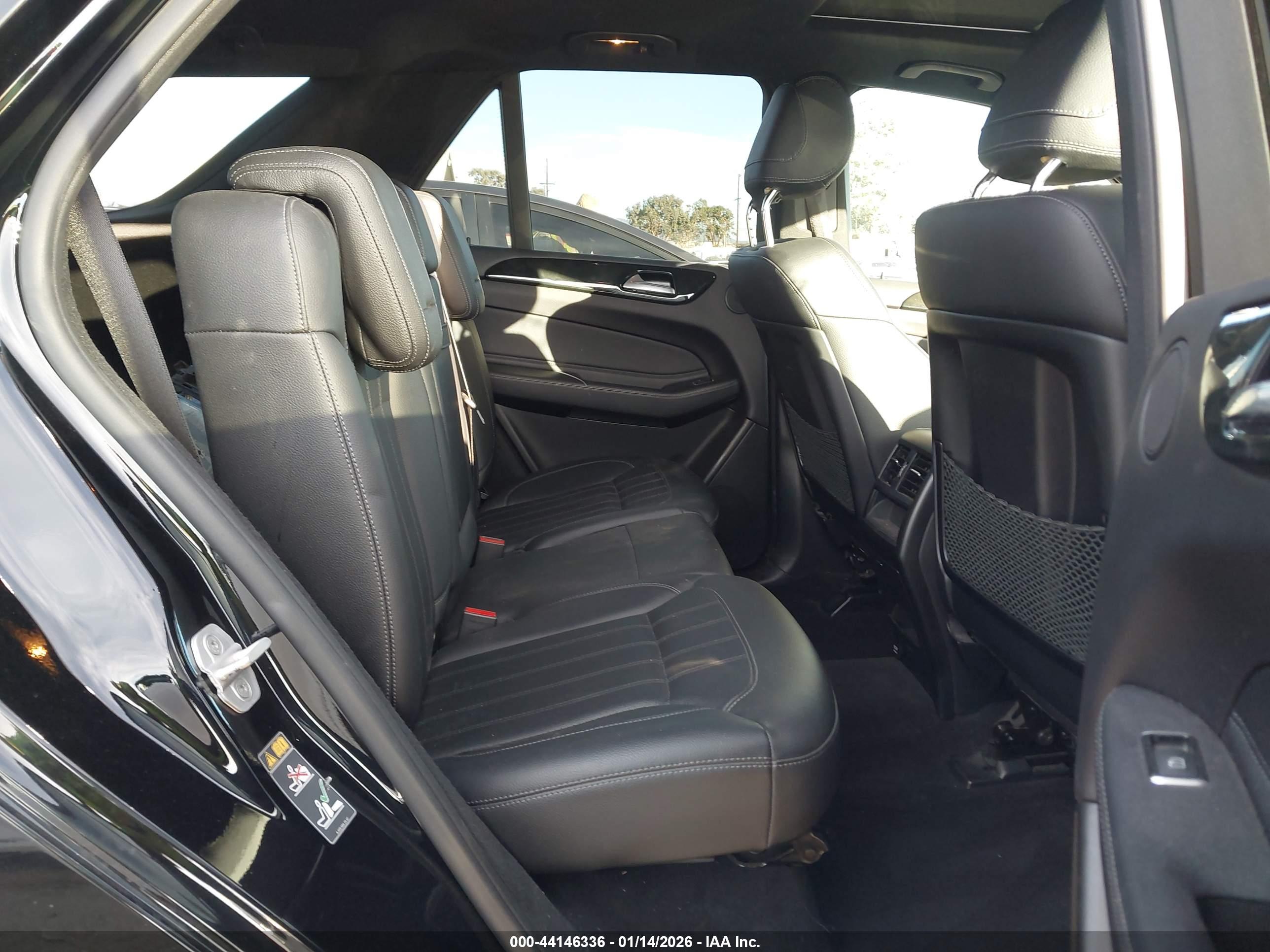 MERCEDES-BENZ GLE image 8