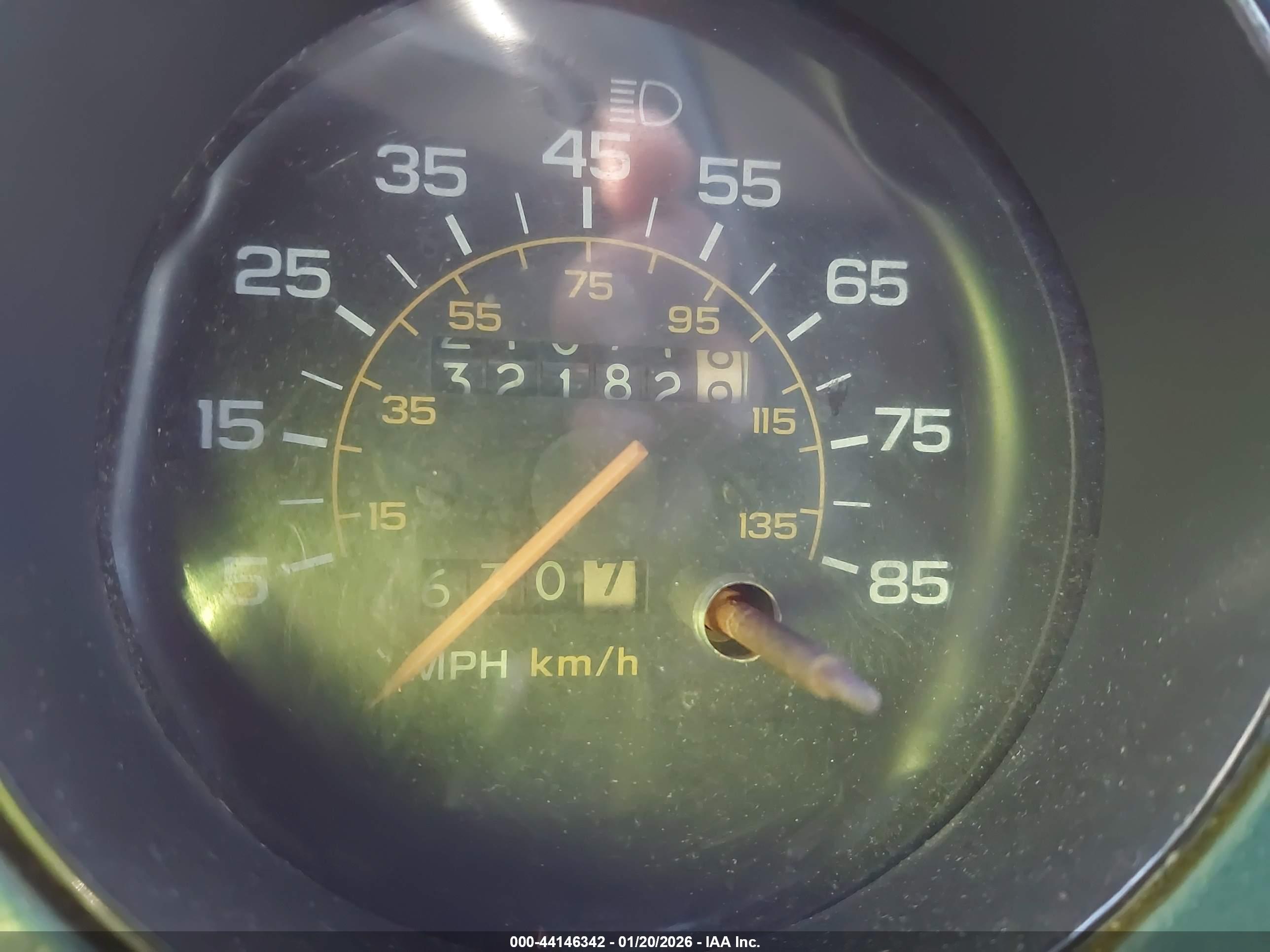 CHEVROLET G20 image 7