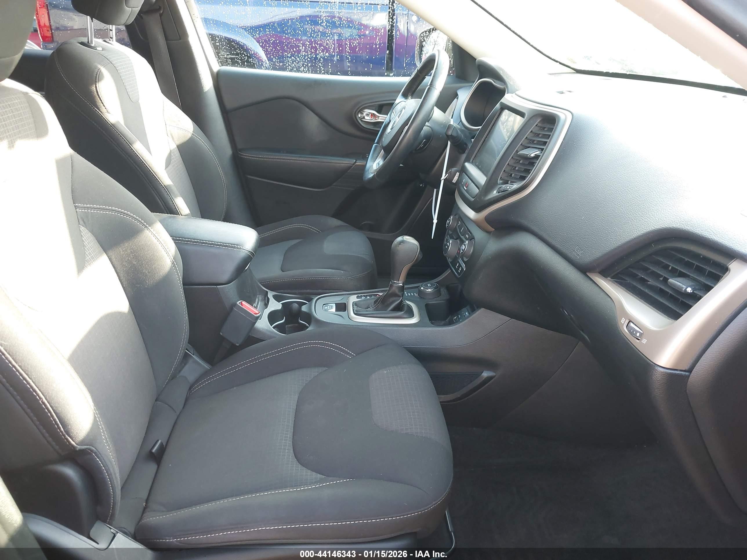 JEEP CHEROKEE image 5