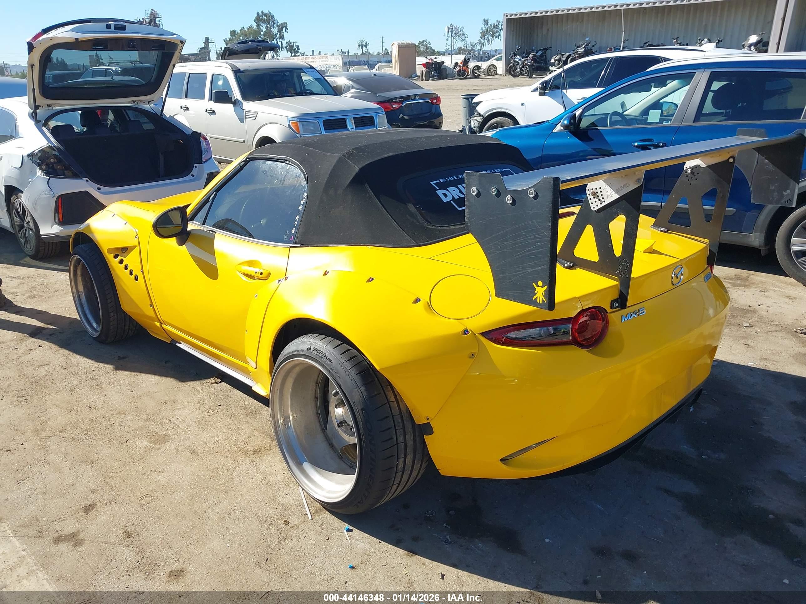 MAZDA MX-5 image 3