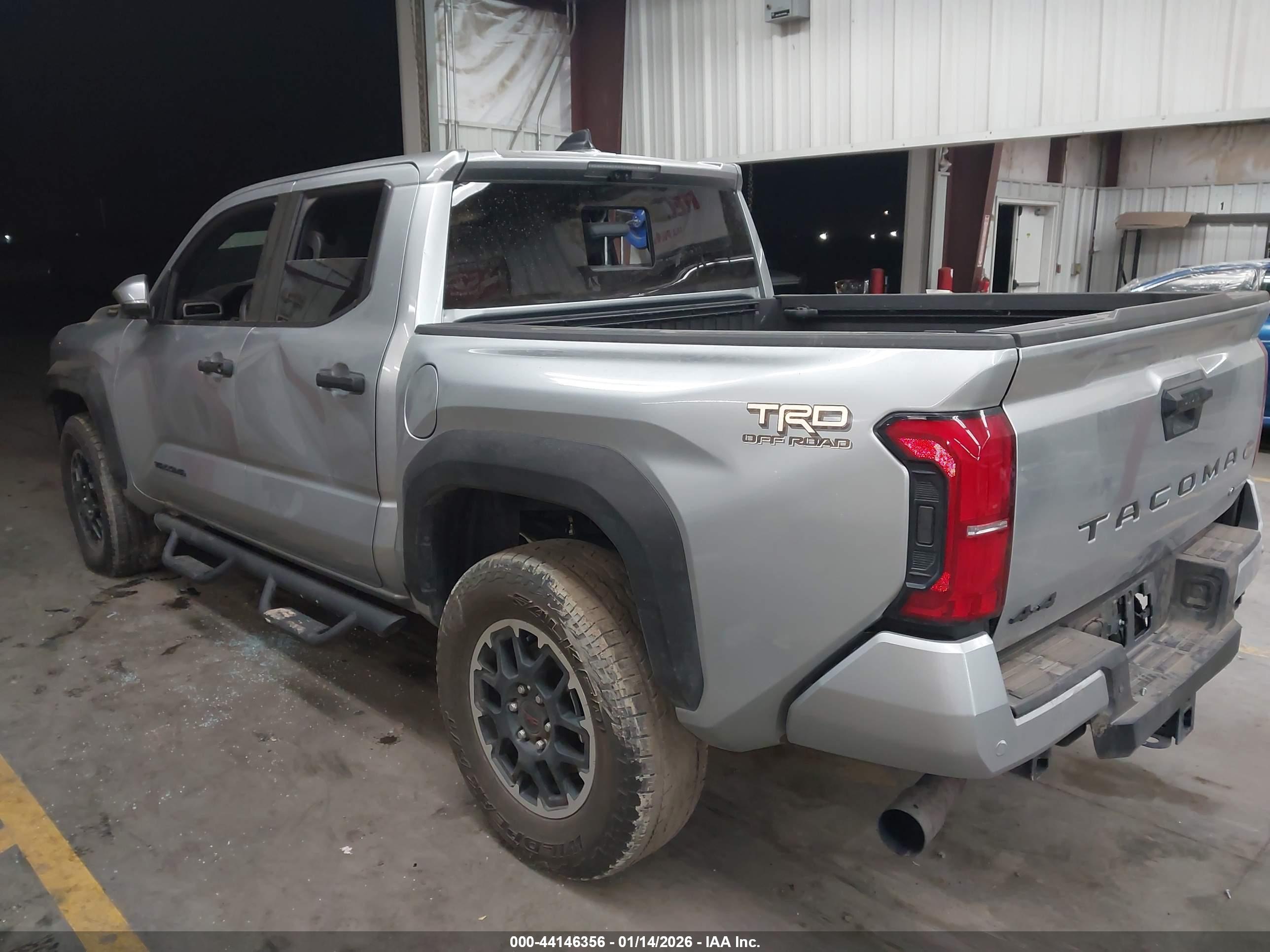 TOYOTA TACOMA image 3